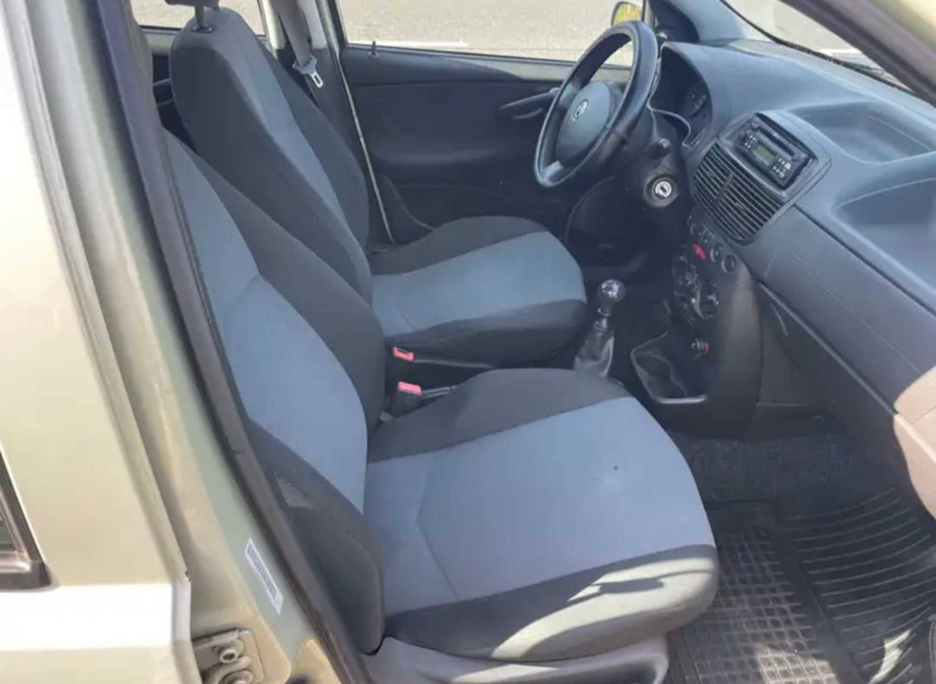 Fiat Punto - 4