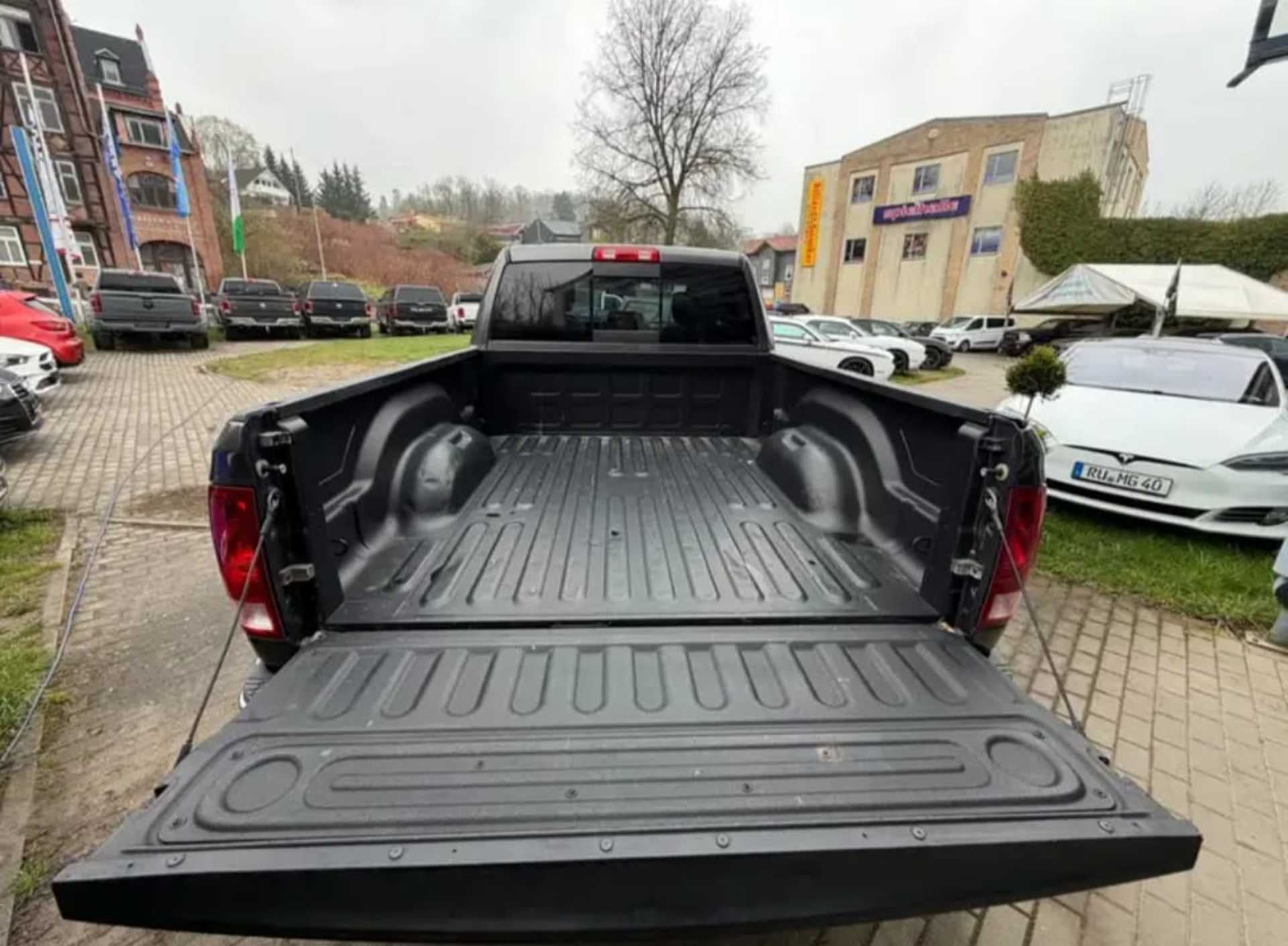 Dodge Ram - 8