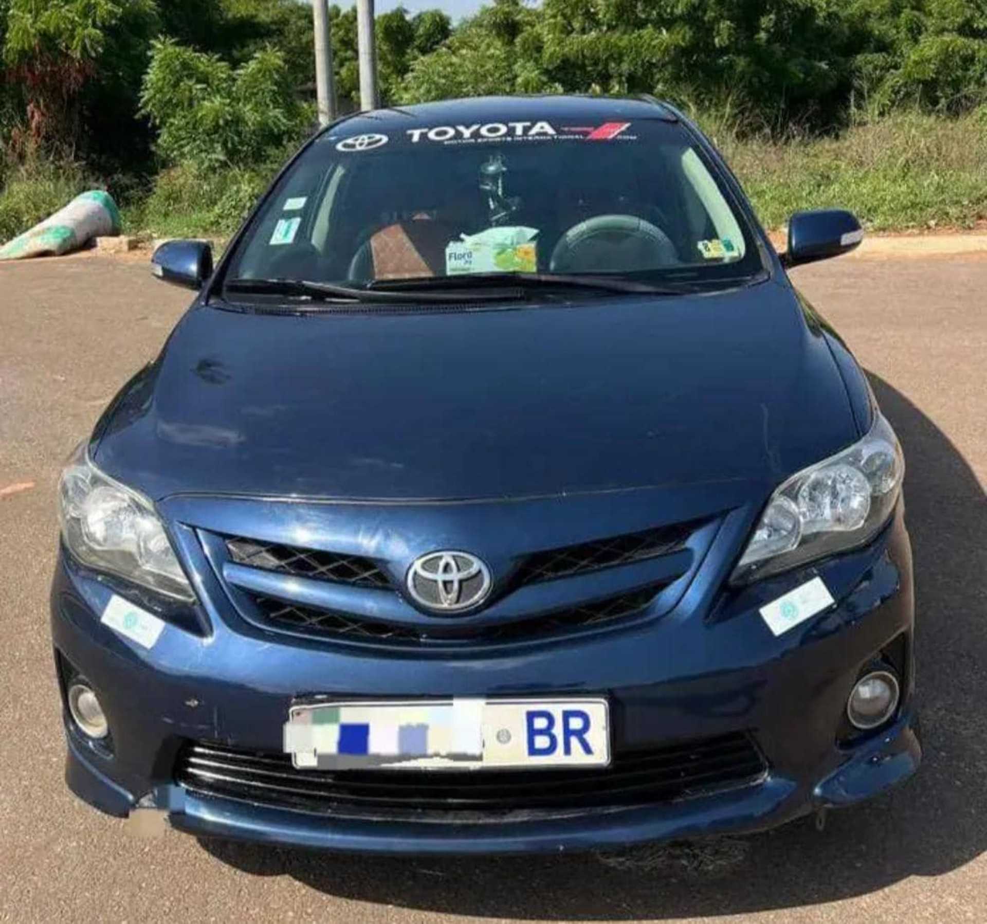 Toyota Corolla S - 1