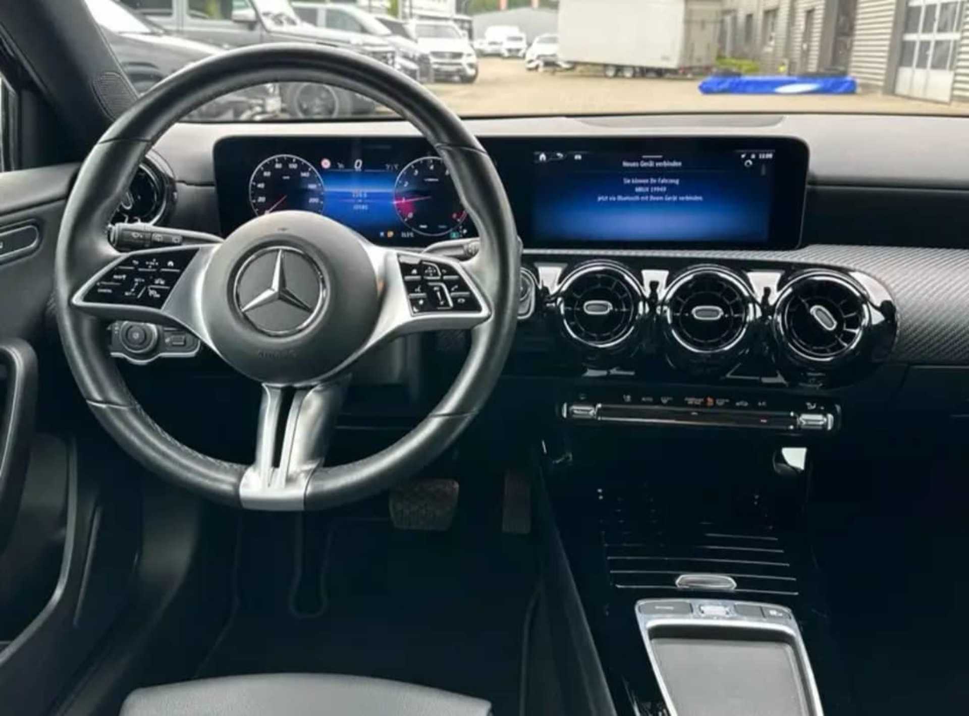 Mercedes-Benz A-Class 180 Advanced - 6