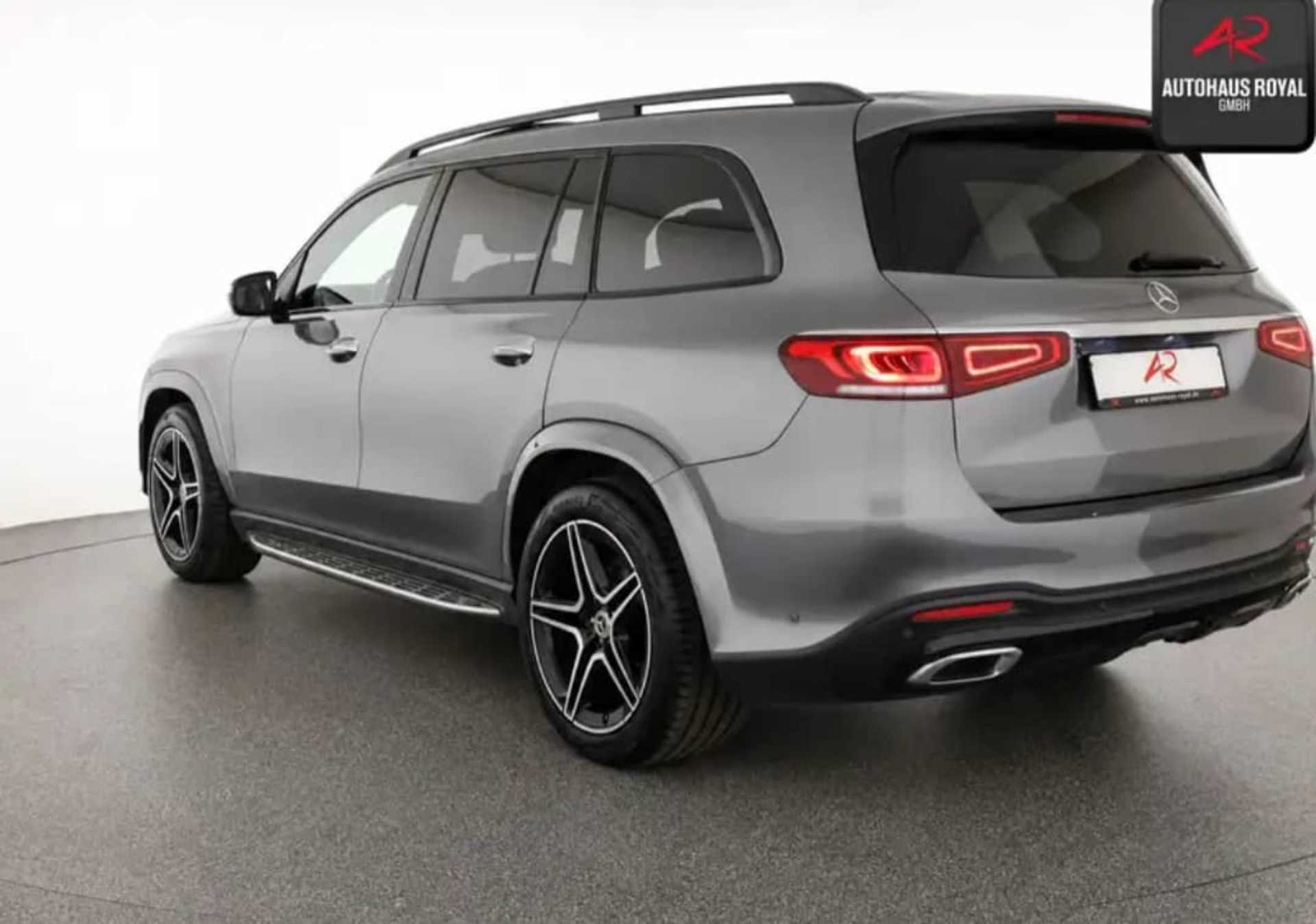 Mercedes-Benz GLS-Class - 9