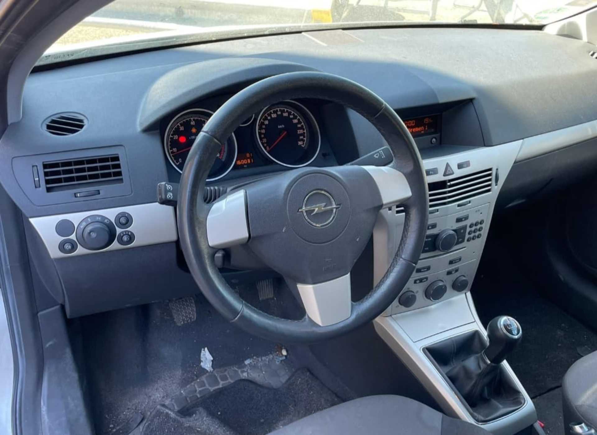 Opel Astra  H GTC 1.4  - 2