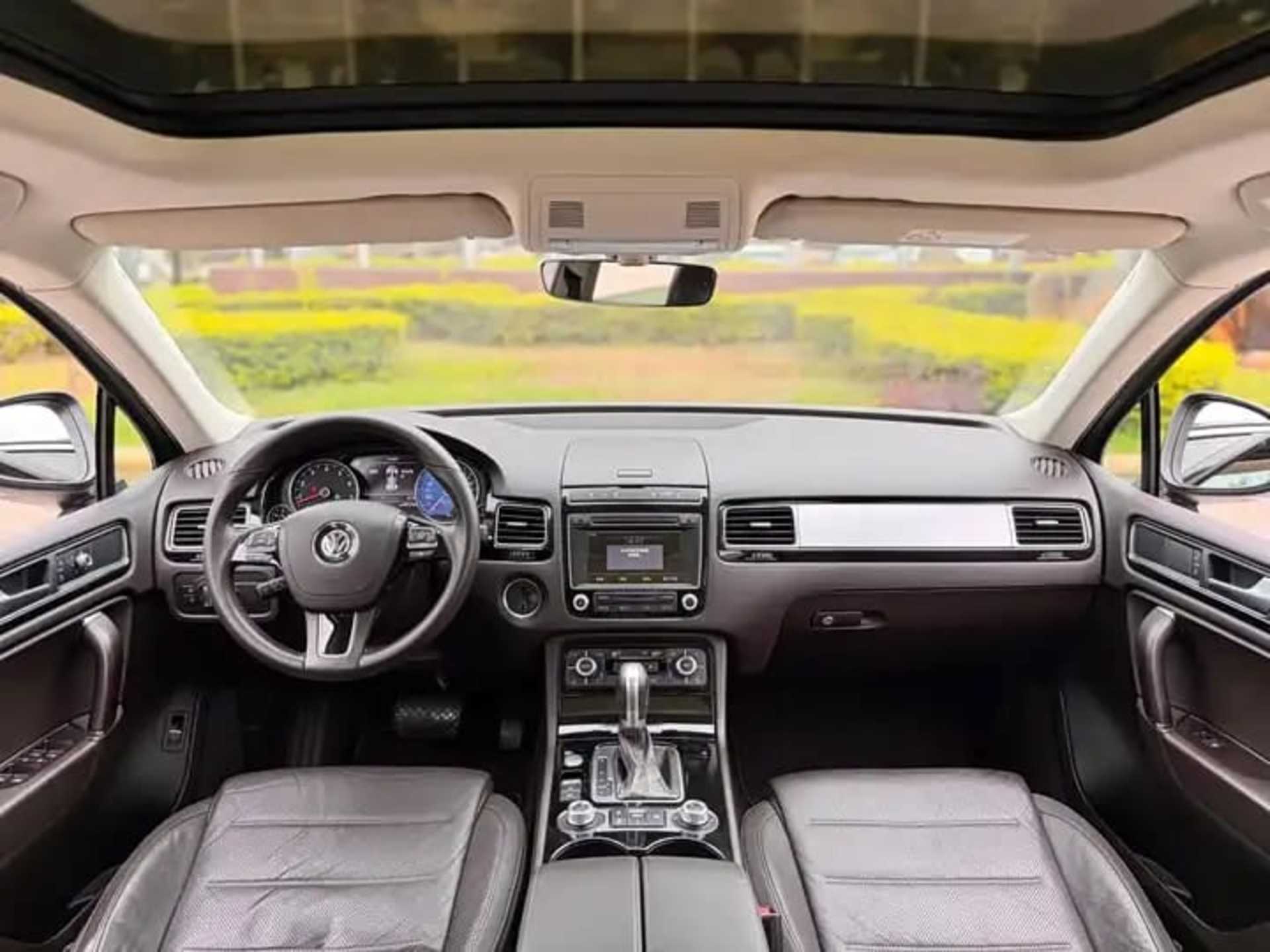 Volkswagen Touareg 3.0 TSI V6 4WD - 2