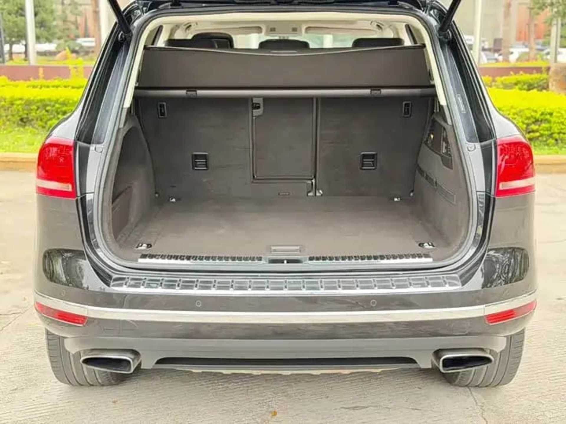 Volkswagen Touareg 3.0 TSI V6 4WD - 8