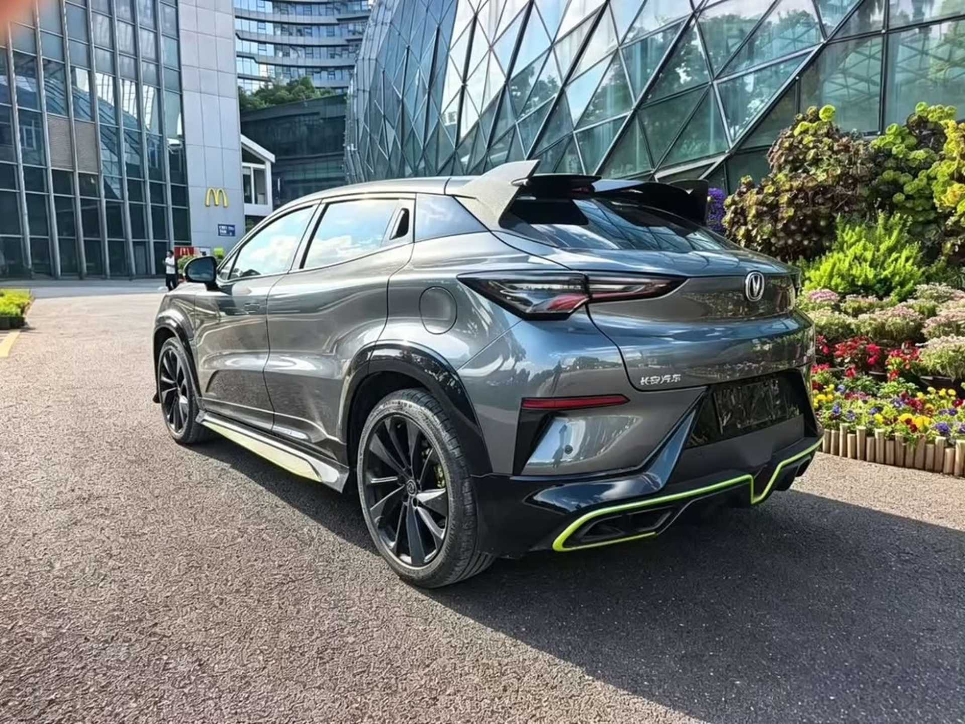 CHANGAN UNI-T - 8
