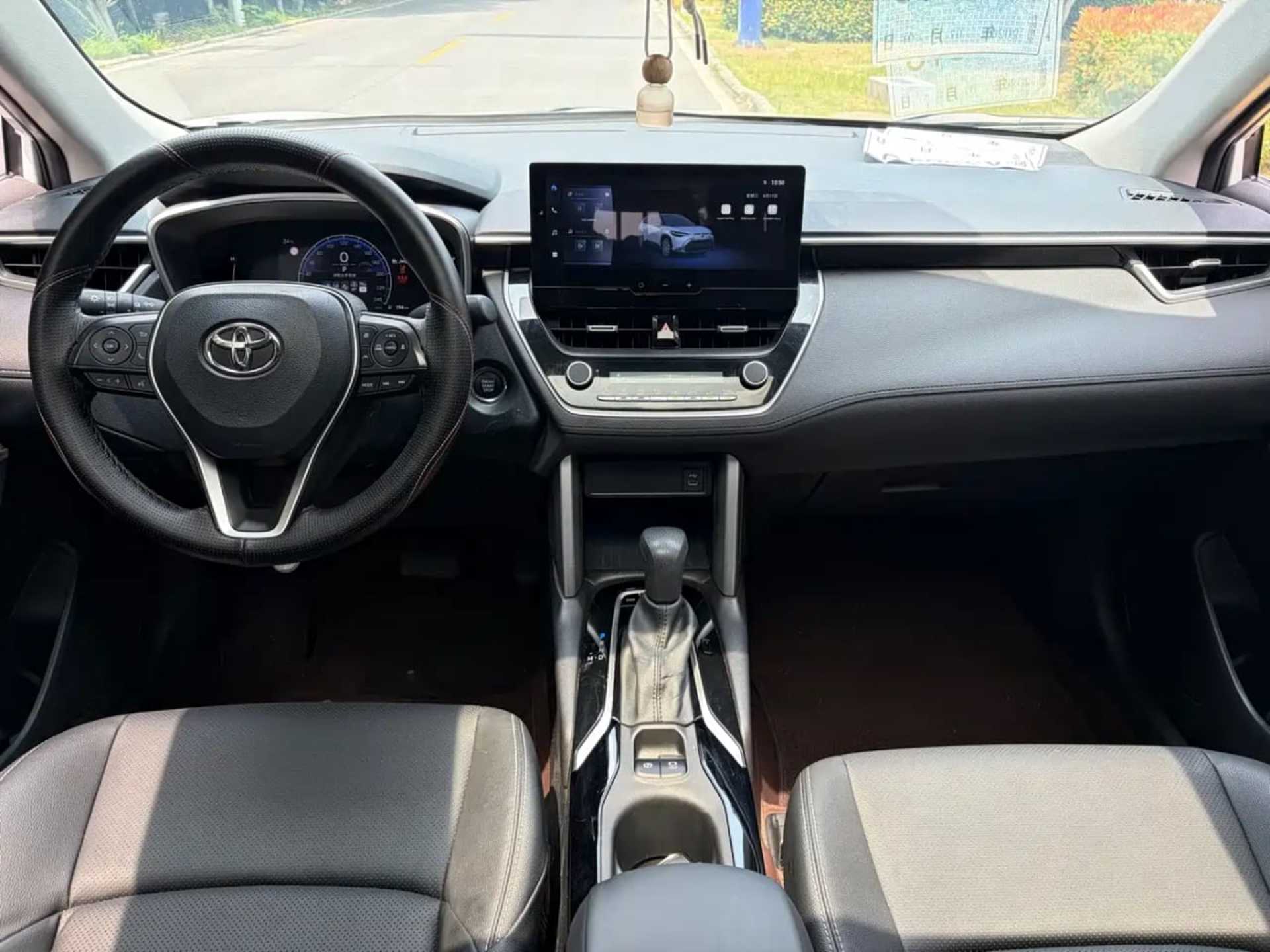 Toyota FRONTLANDER - 2