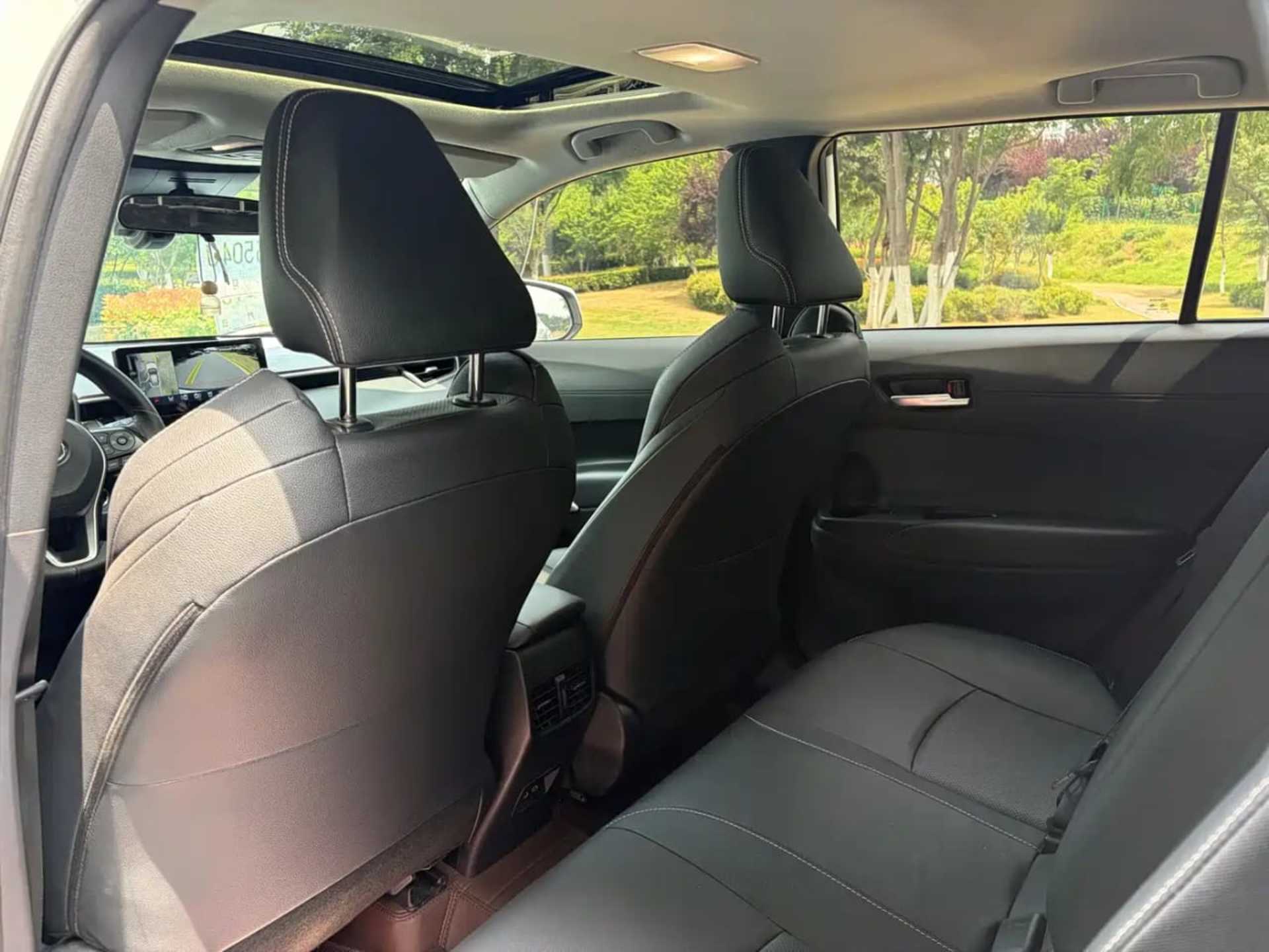 Toyota FRONTLANDER - 4
