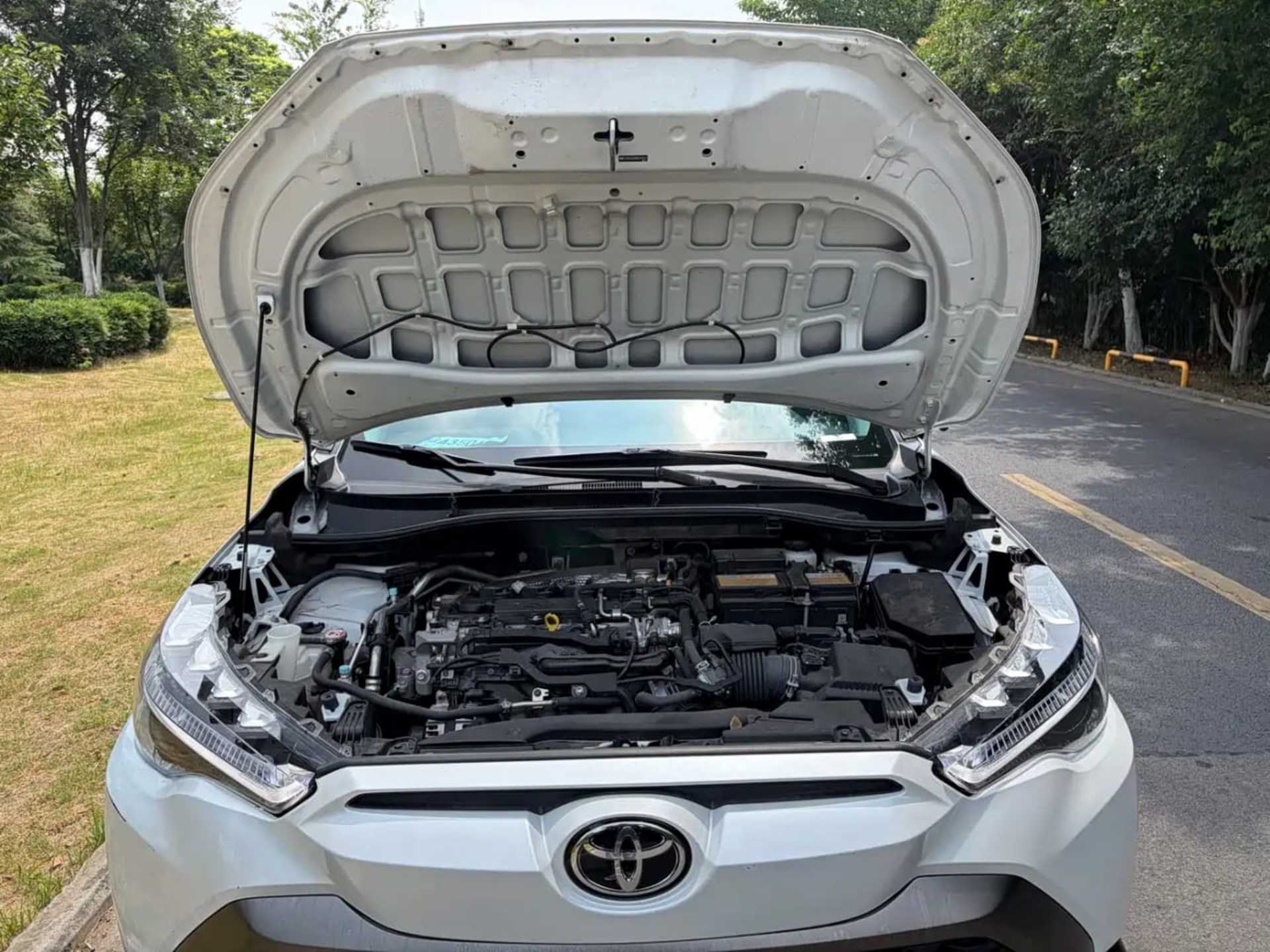 Toyota FRONTLANDER - 5