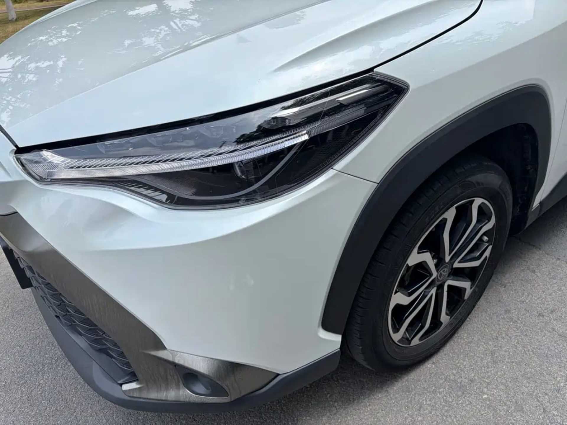 Toyota FRONTLANDER - 9