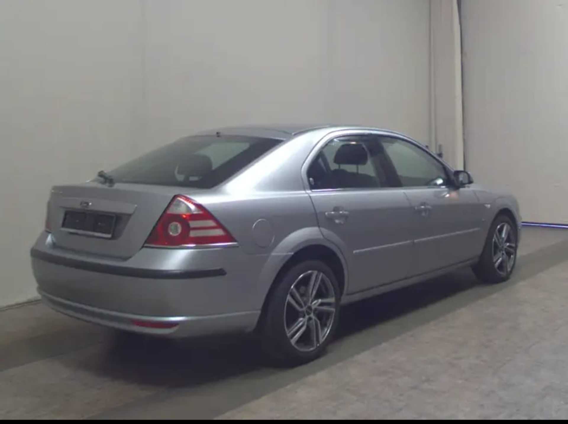 Ford Mondeo - 9