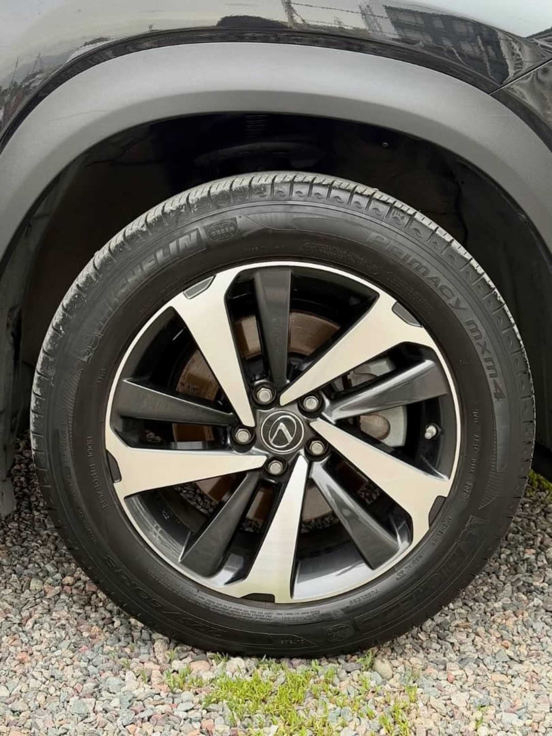 Lexus NX 300h  - 5
