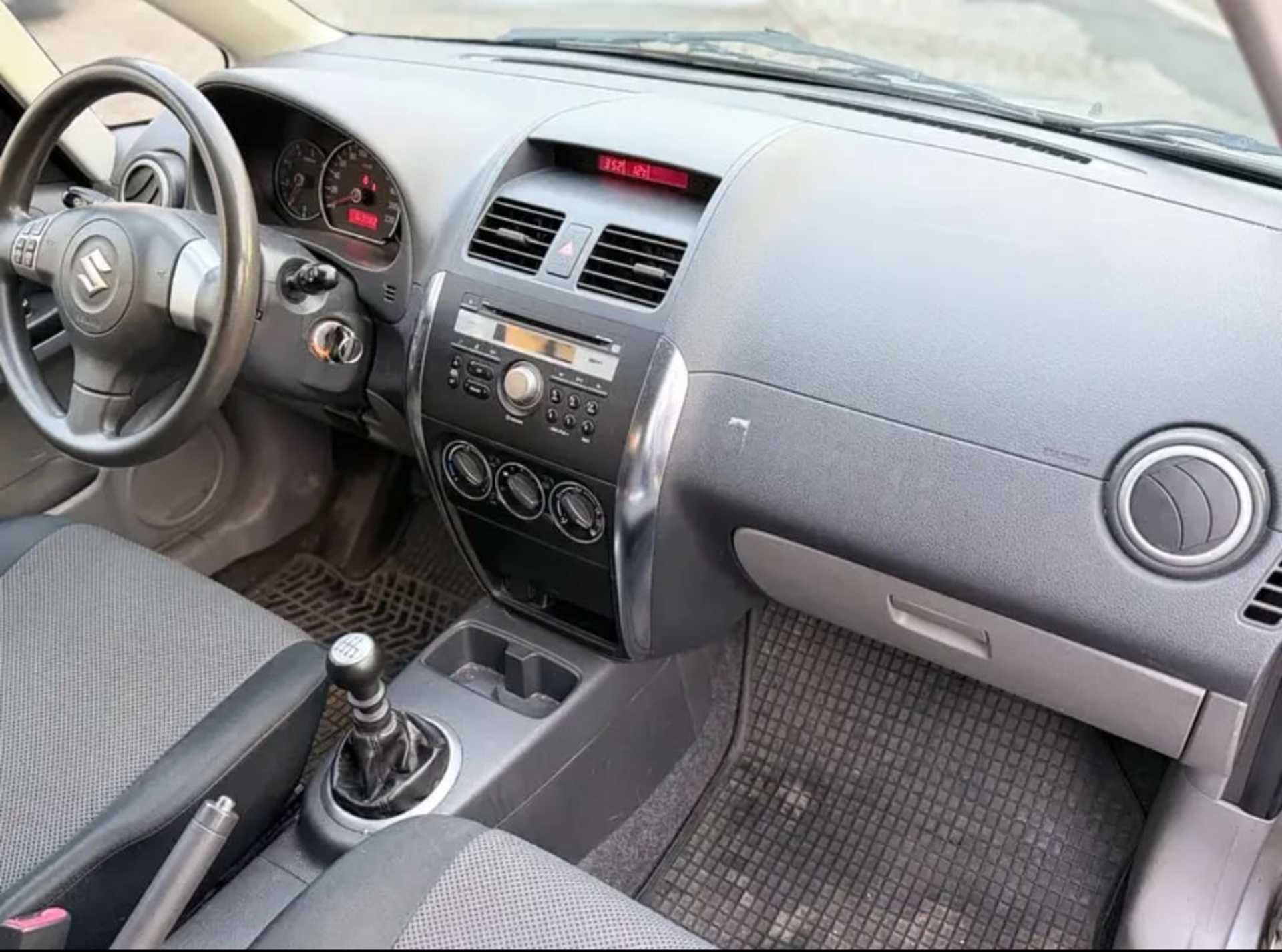 Suzuki SX4 - 3