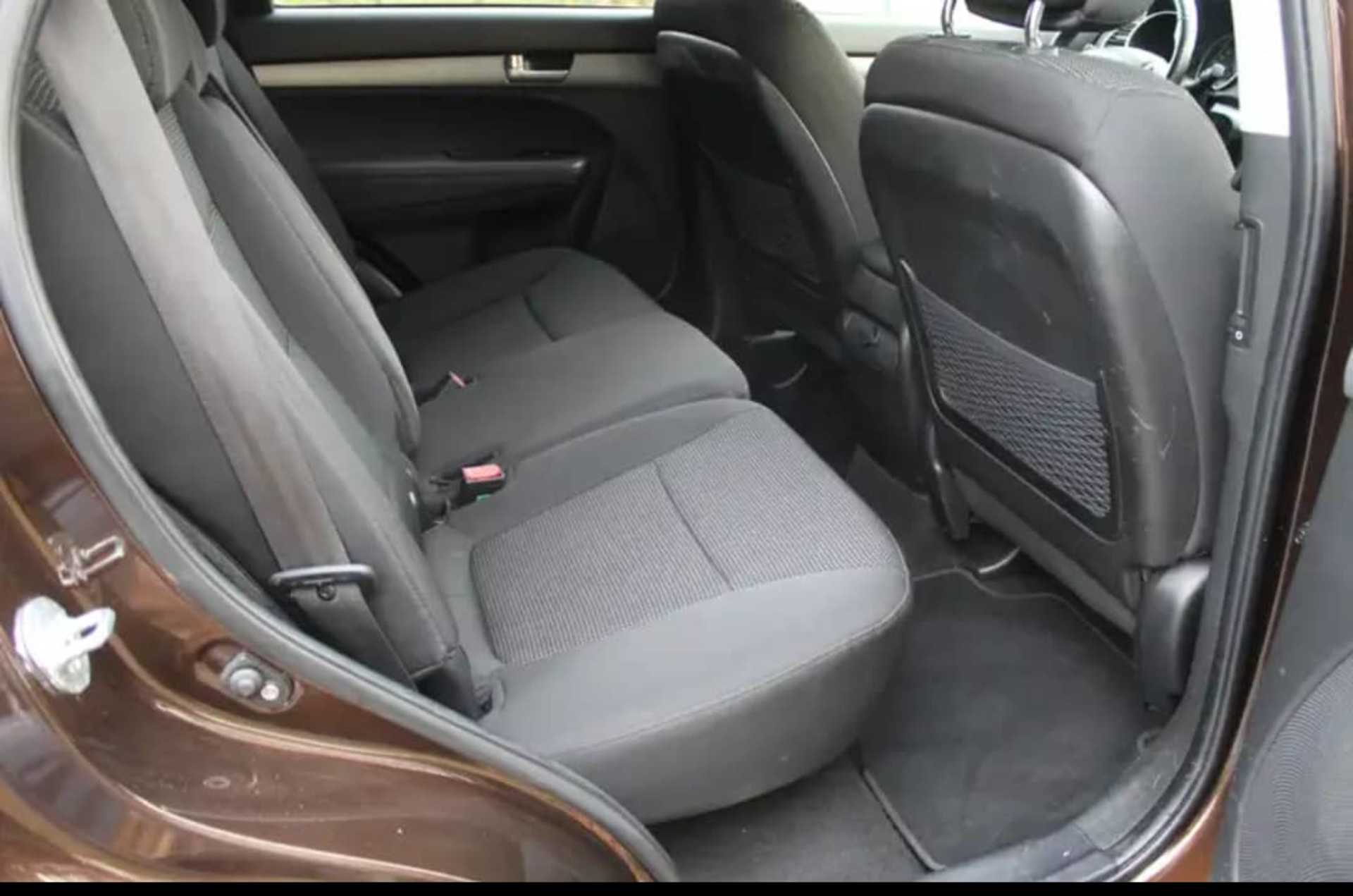 Kia Sorento - 4