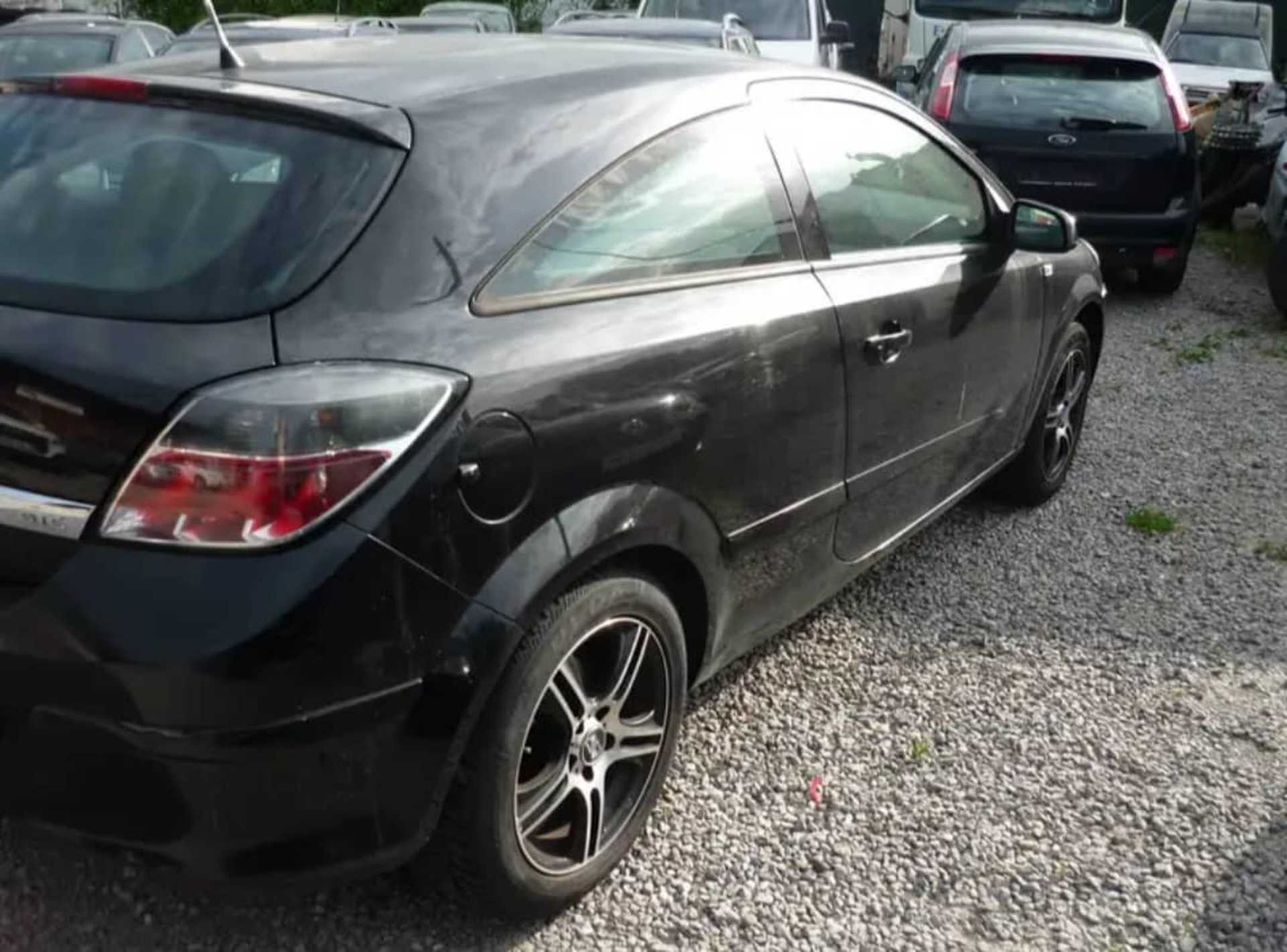 Opel Astra   3-Türer GTC 1.4 - 4