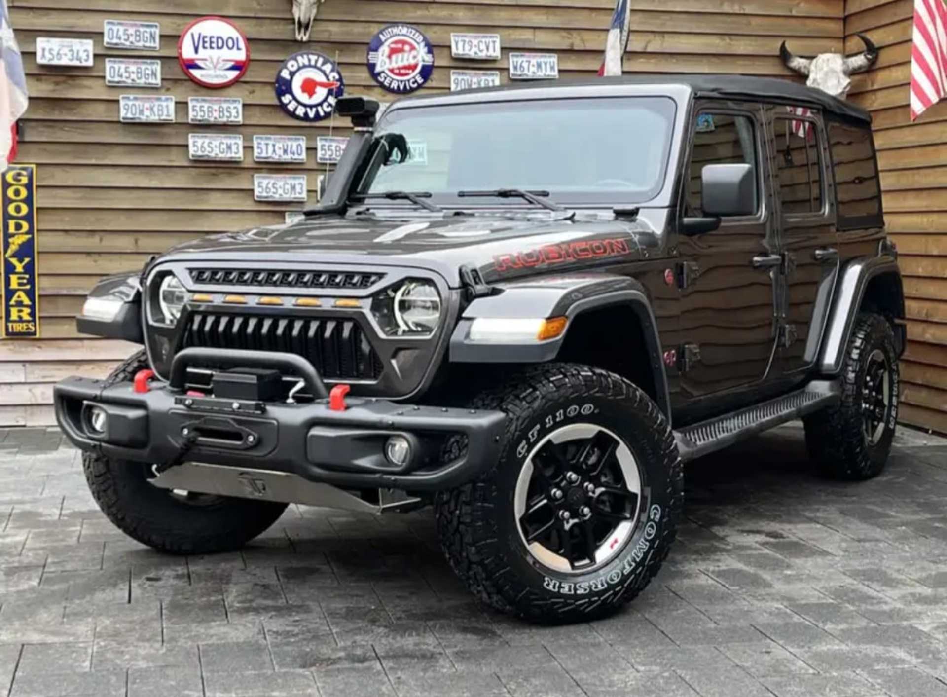 Jeep Wrangler  - 1