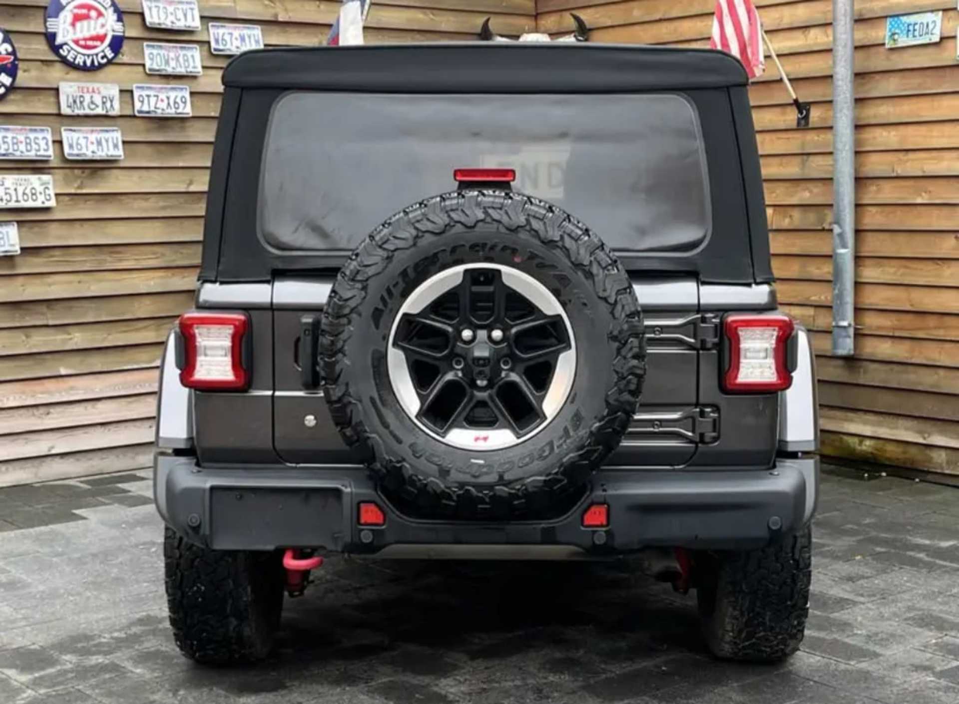 Jeep Wrangler  - 9
