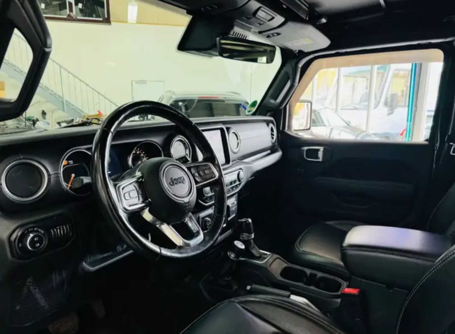 Jeep Wrangler  - 2