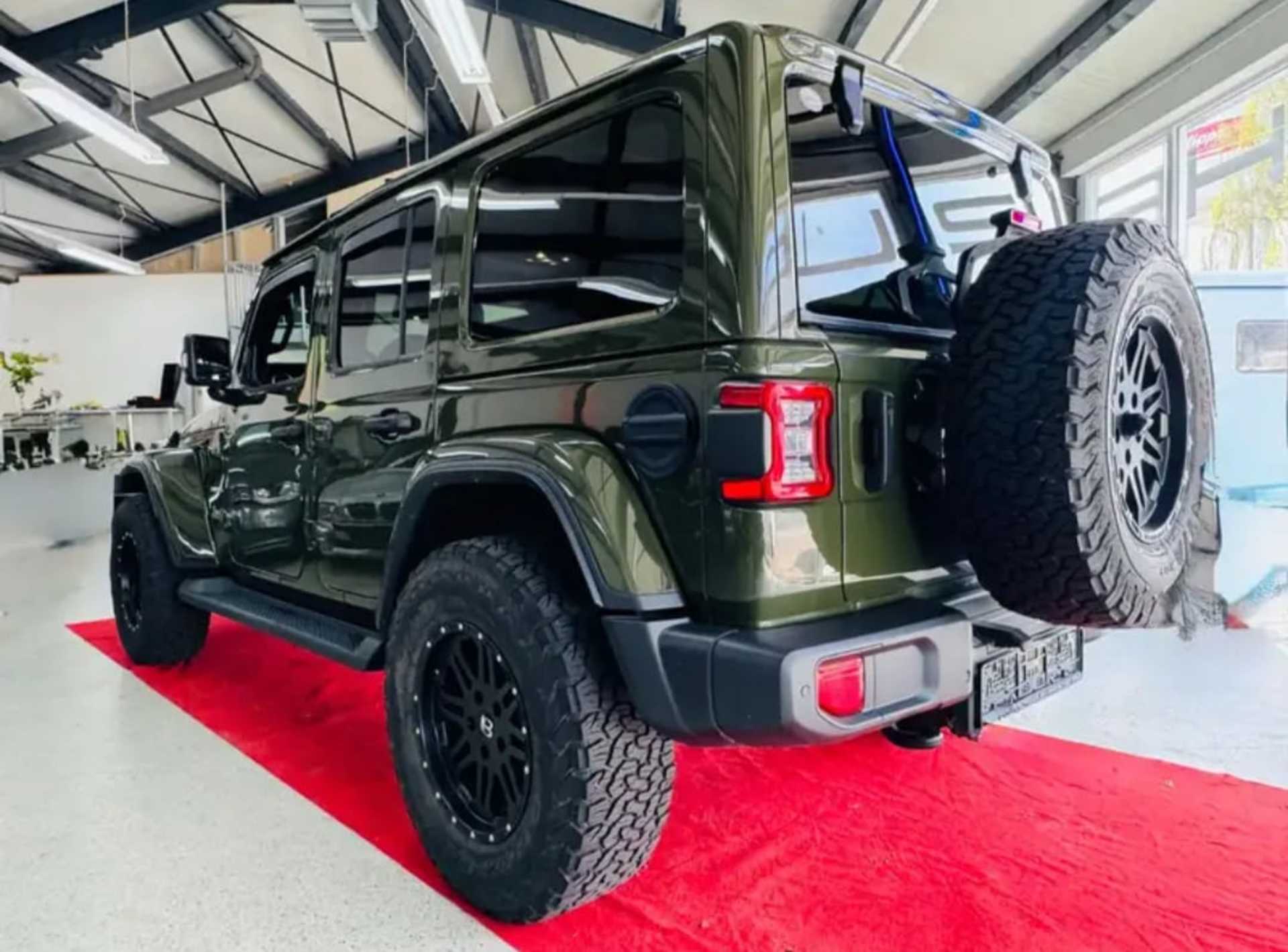 Jeep Wrangler  - 5