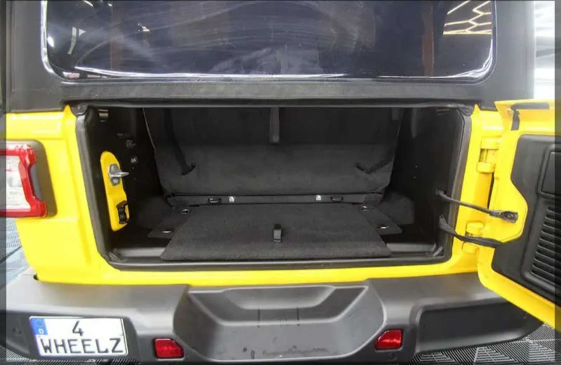 Jeep Wrangler  - 8