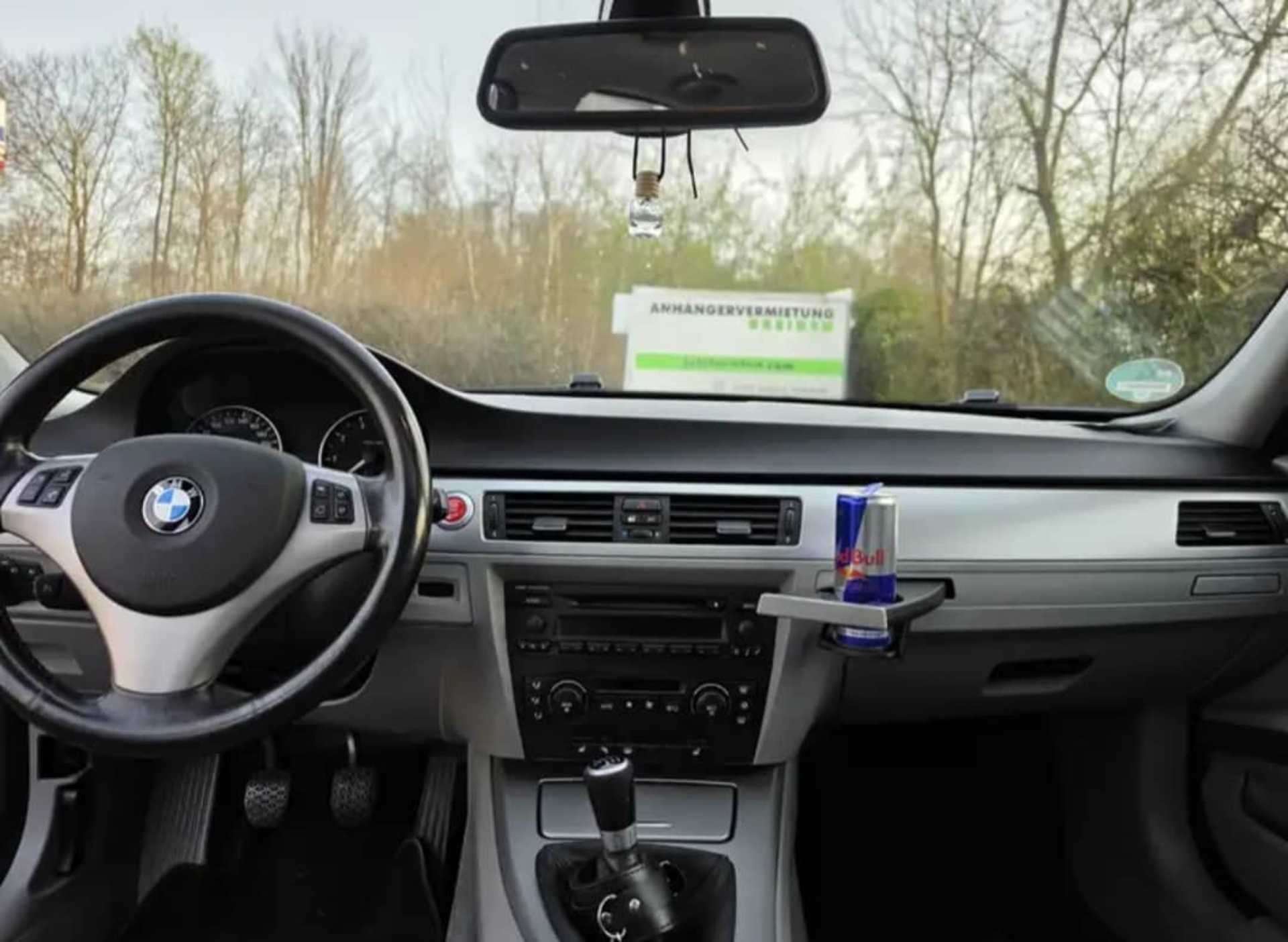 Bmw 320i - 2