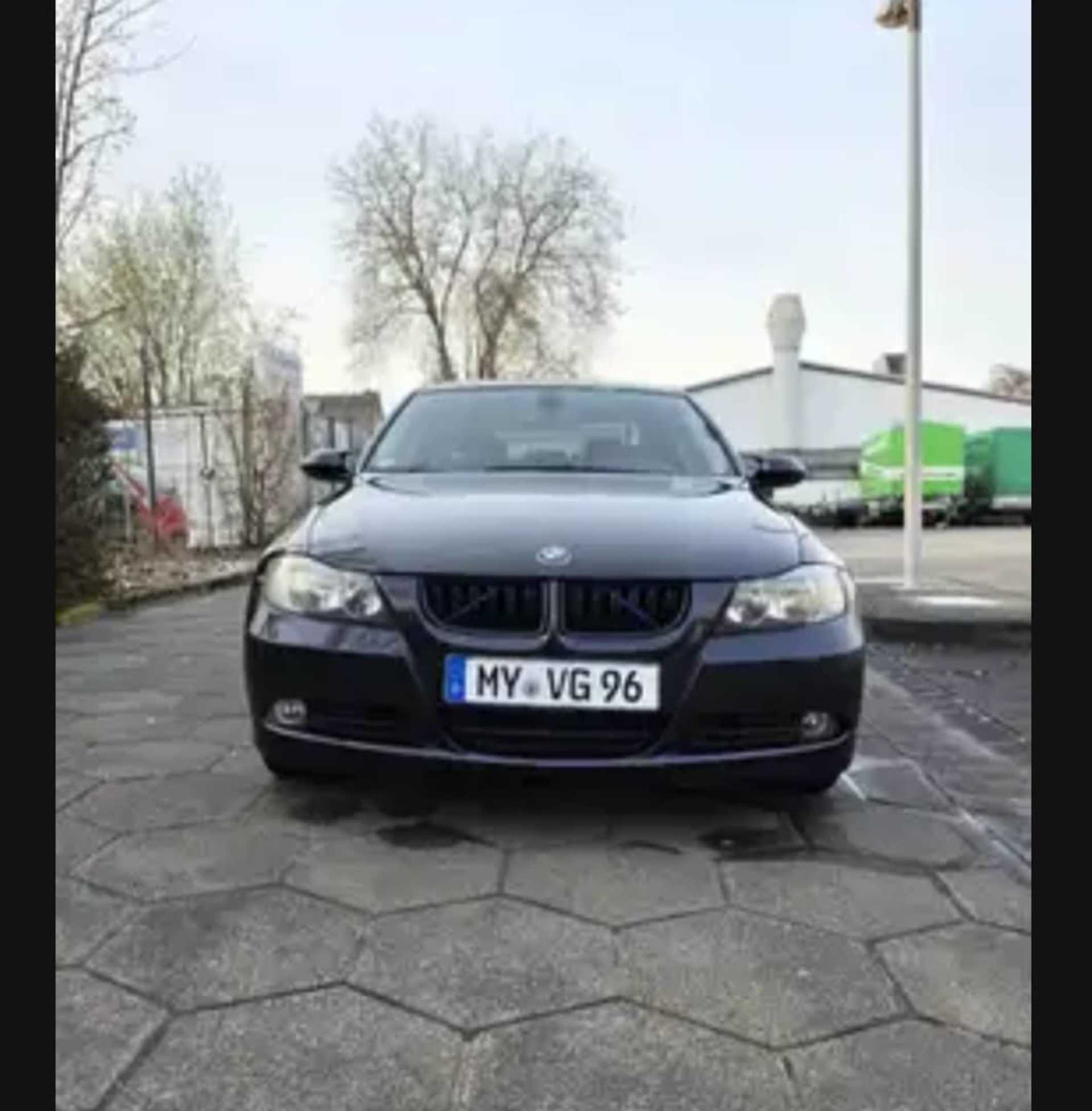 Bmw 320i - 1