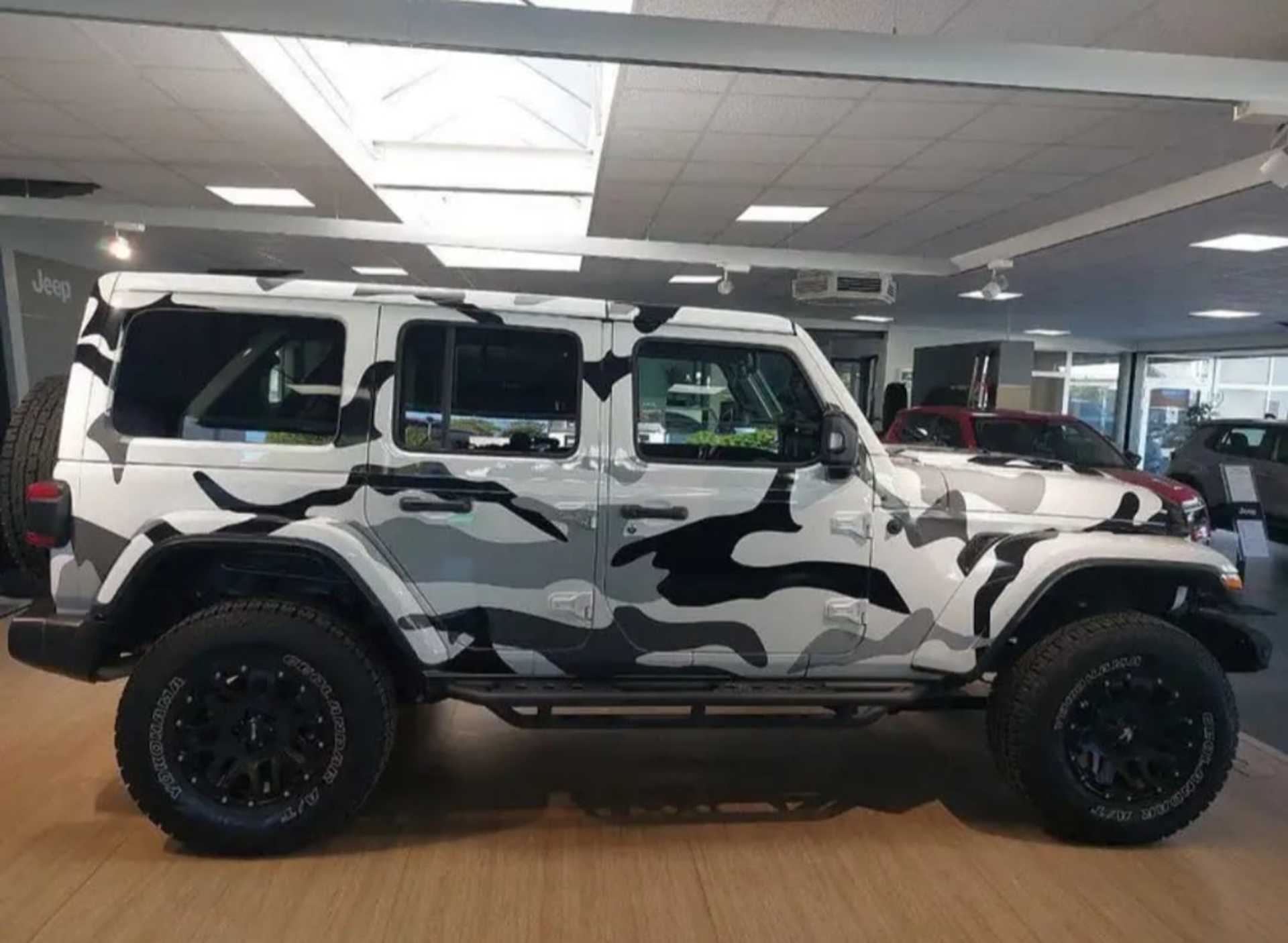Jeep Wrangler  2.0 272PS UnLimited Sahara Camouflage . - 8