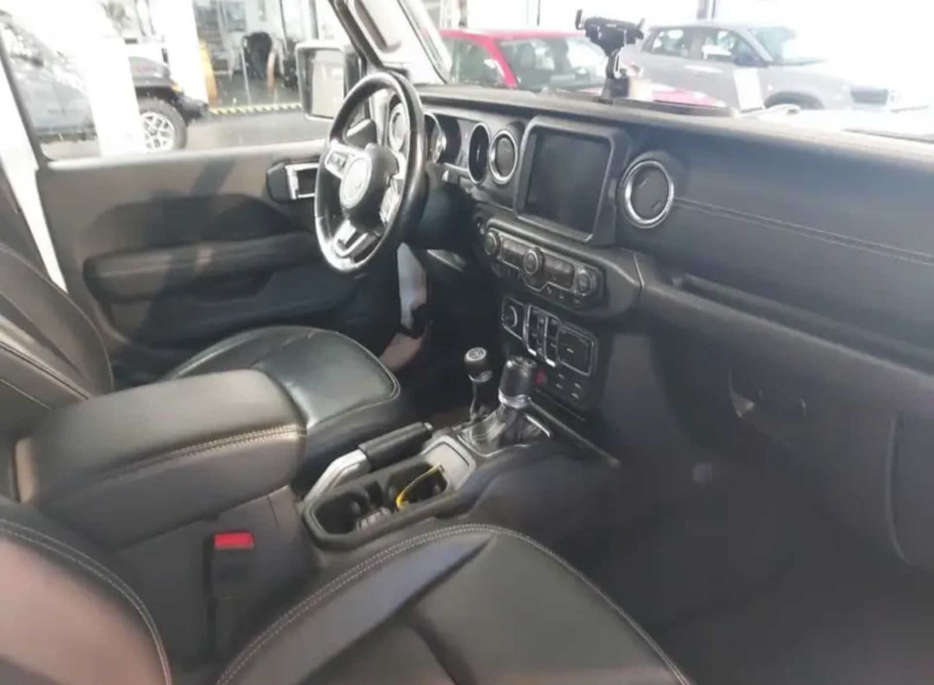 Jeep Wrangler  2.0 272PS UnLimited Sahara Camouflage . - 3