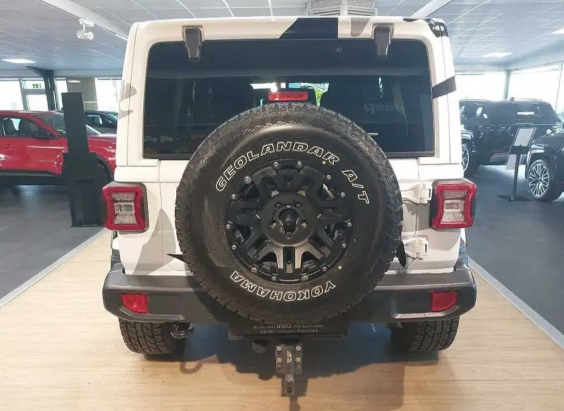 Jeep Wrangler  2.0 272PS UnLimited Sahara Camouflage . - 10