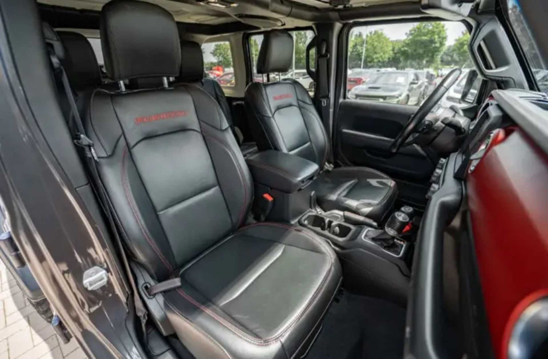 Jeep Wrangler  - 4