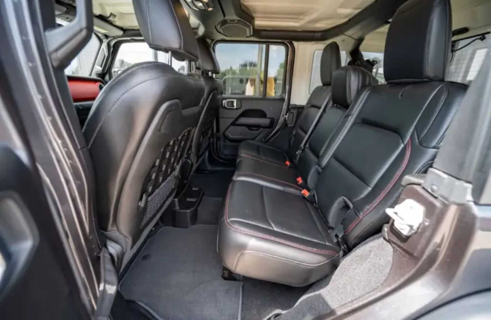 Jeep Wrangler  - 5