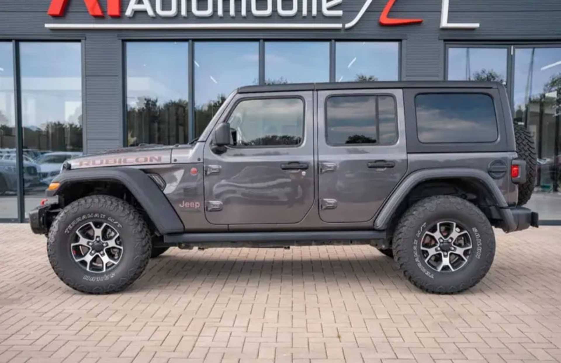 Jeep Wrangler  - 8
