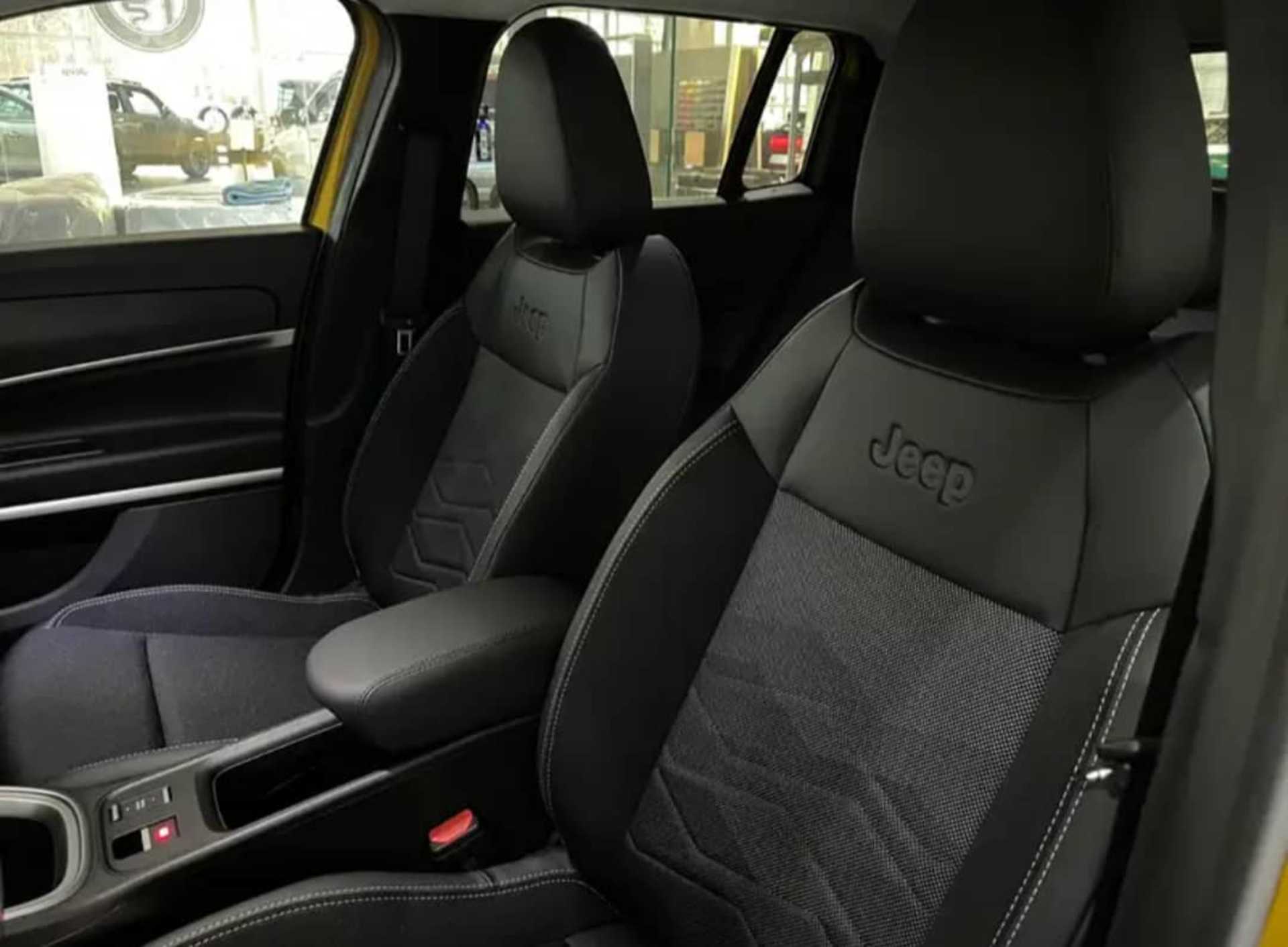 Jeep Avenger - 4