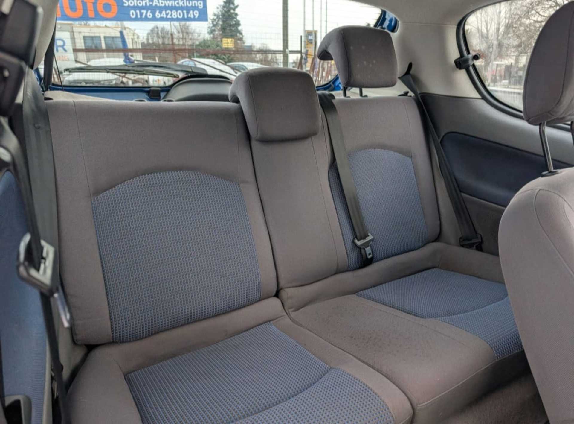 Peugeot 206 - 6