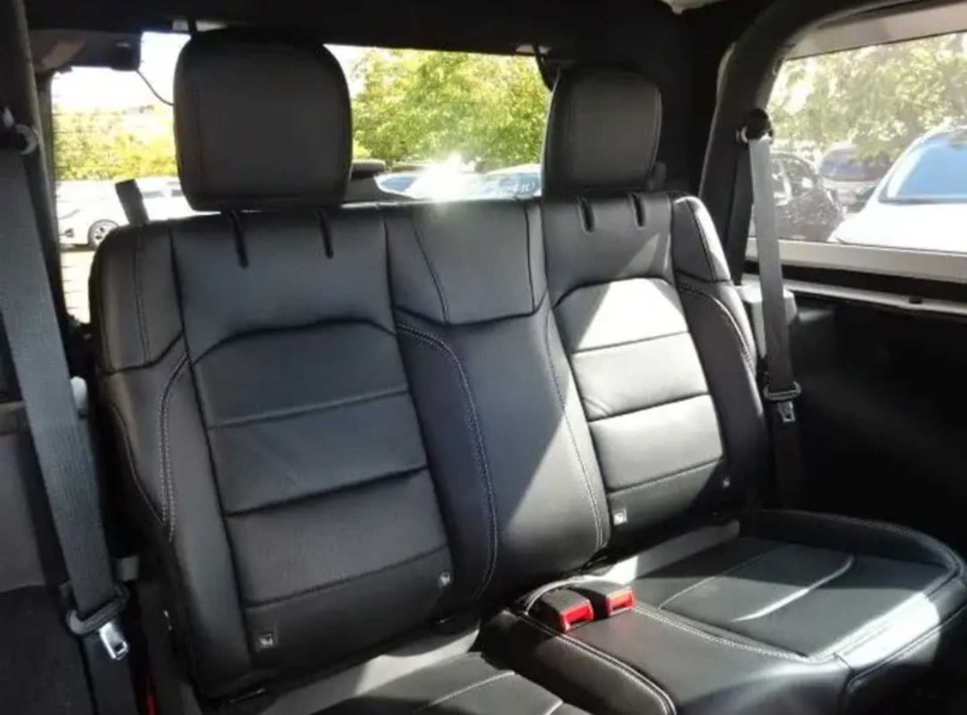 Jeep Wrangler  - 6