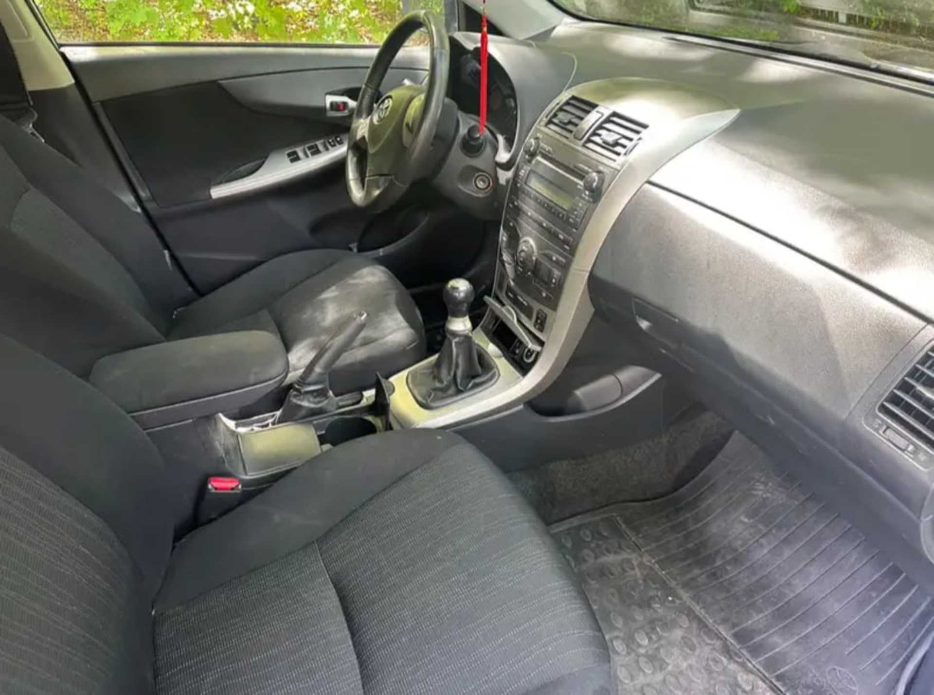 Toyota Corolla - 3
