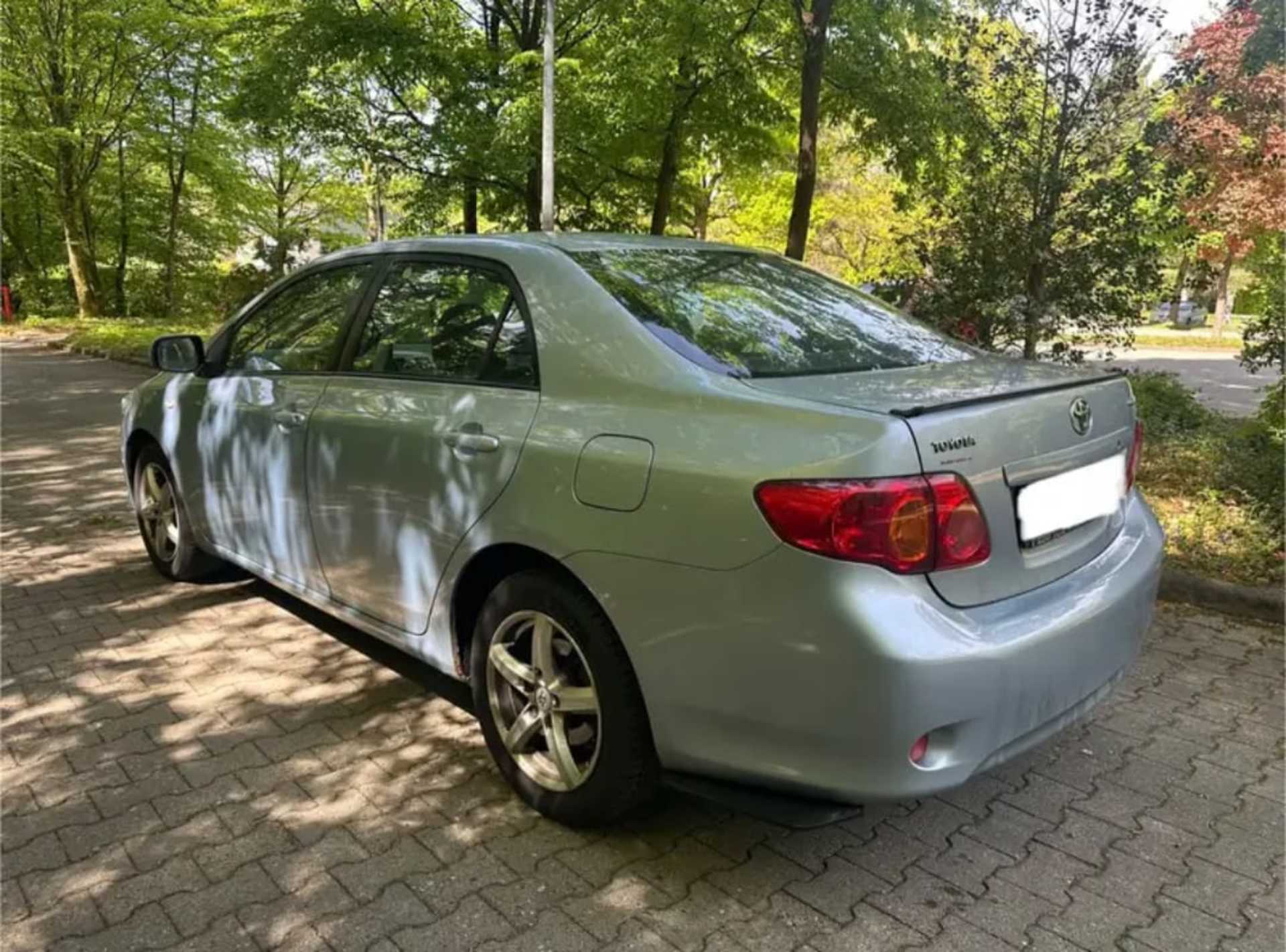 Toyota Corolla - 10