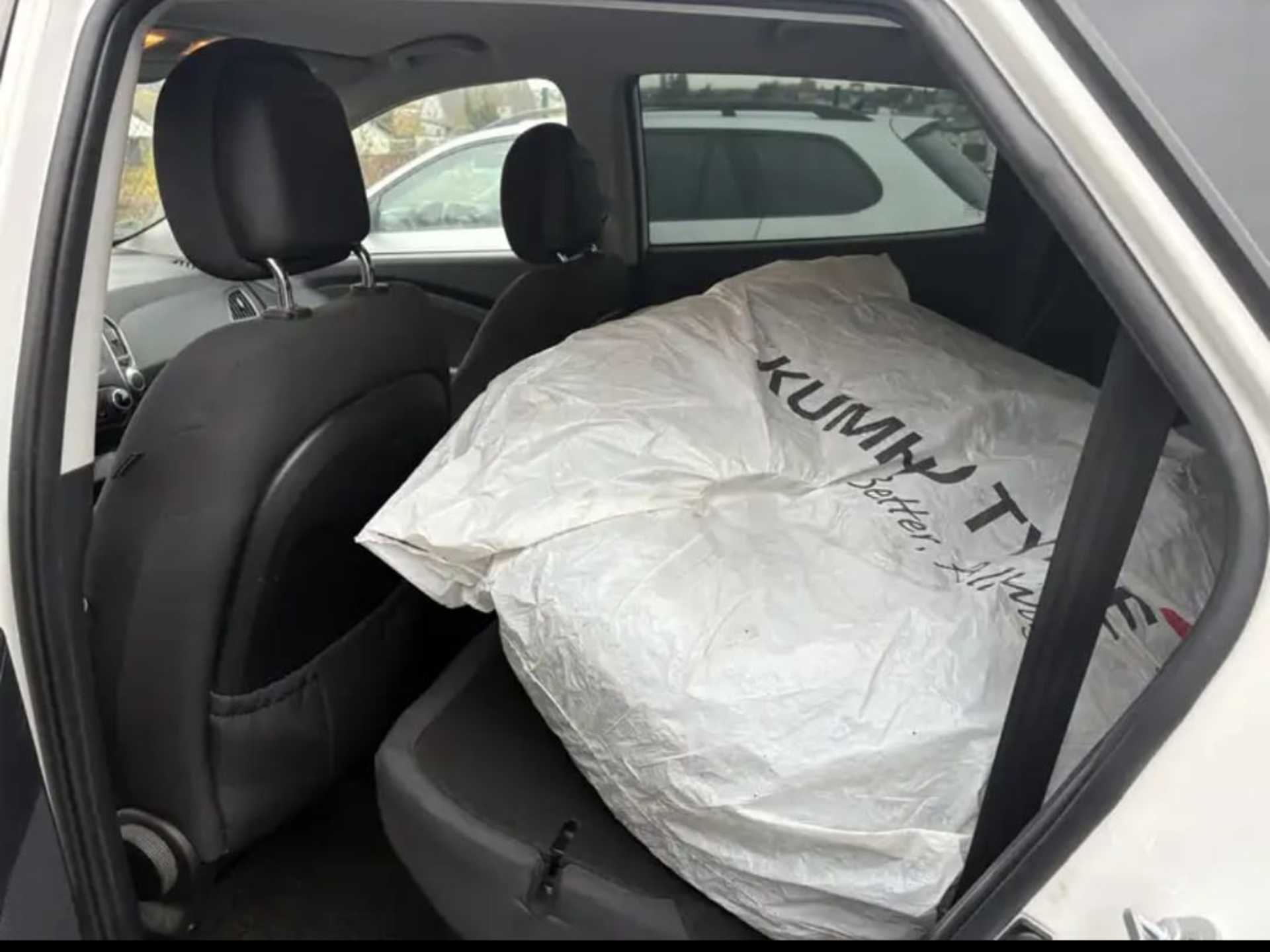 Hyundai  ix35 - 6