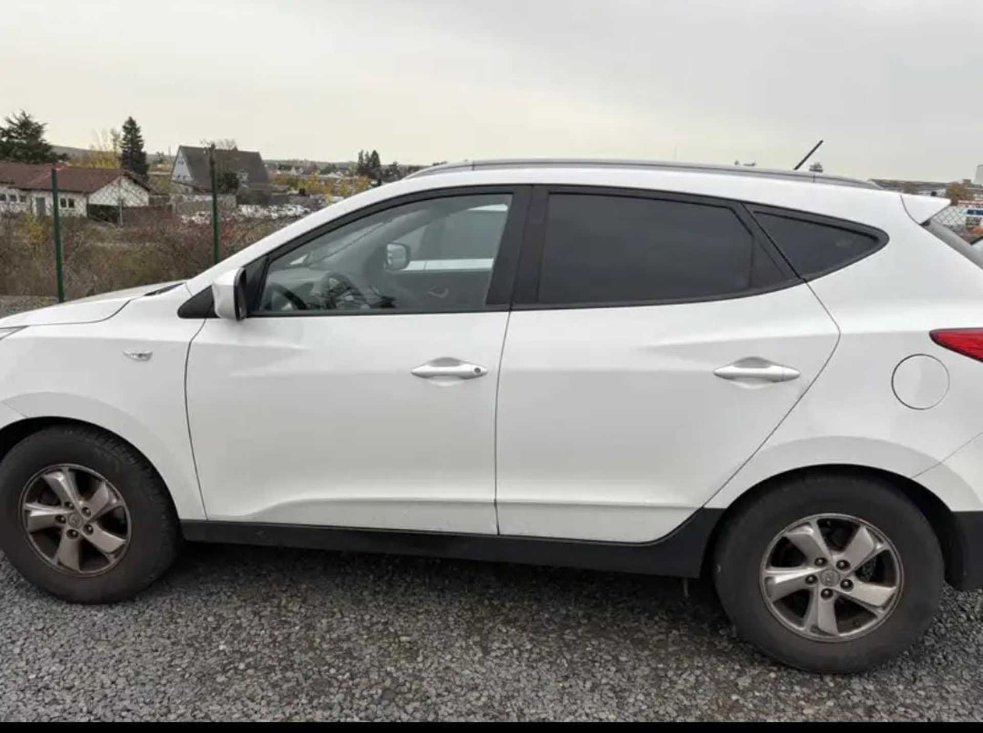 Hyundai  ix35 - 8