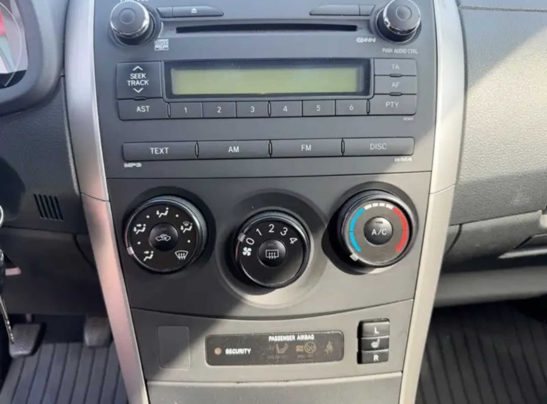 Toyota Corolla - 6