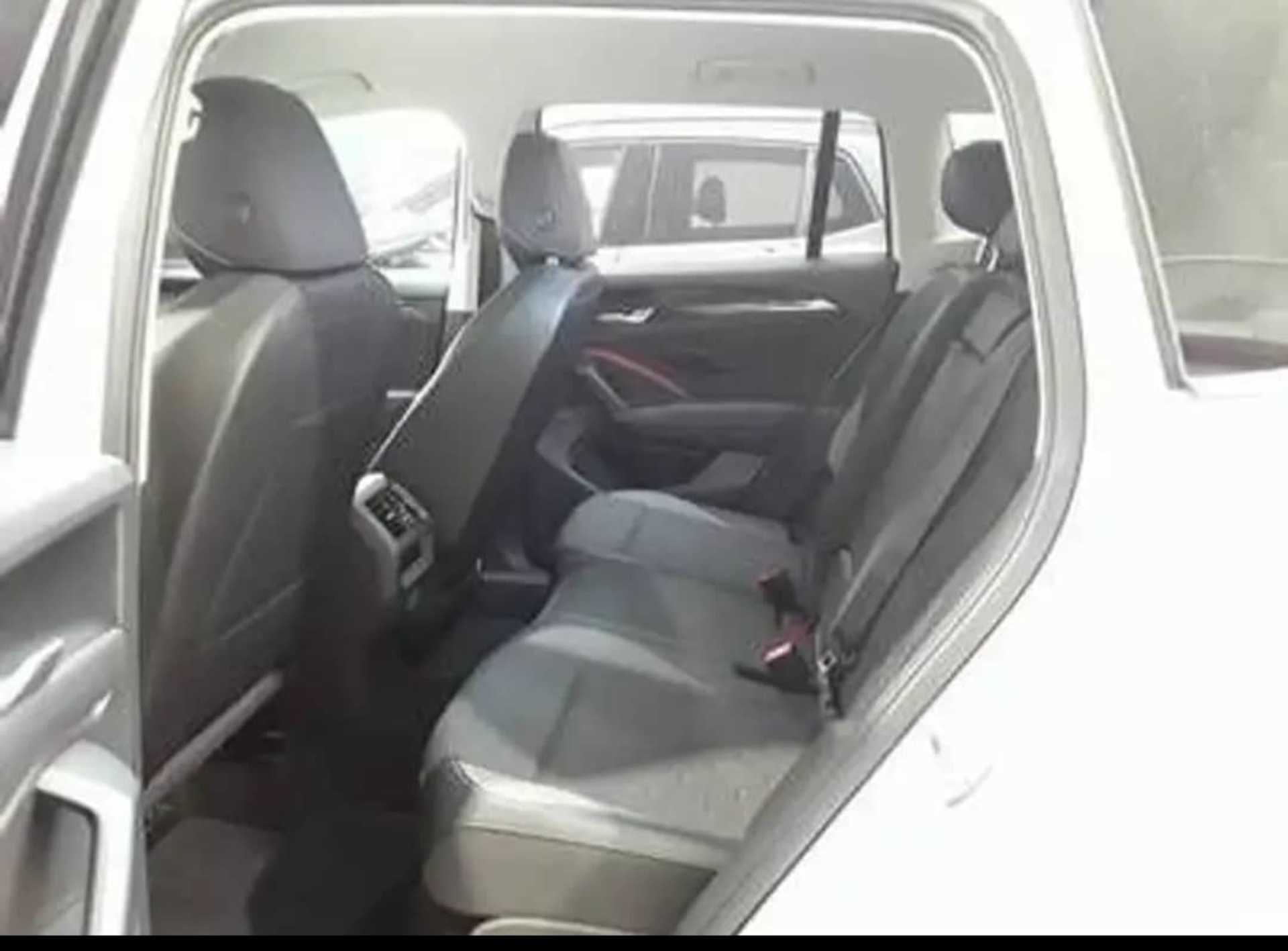 Volkswagen Tiguan  1.5 ETSI  - 3