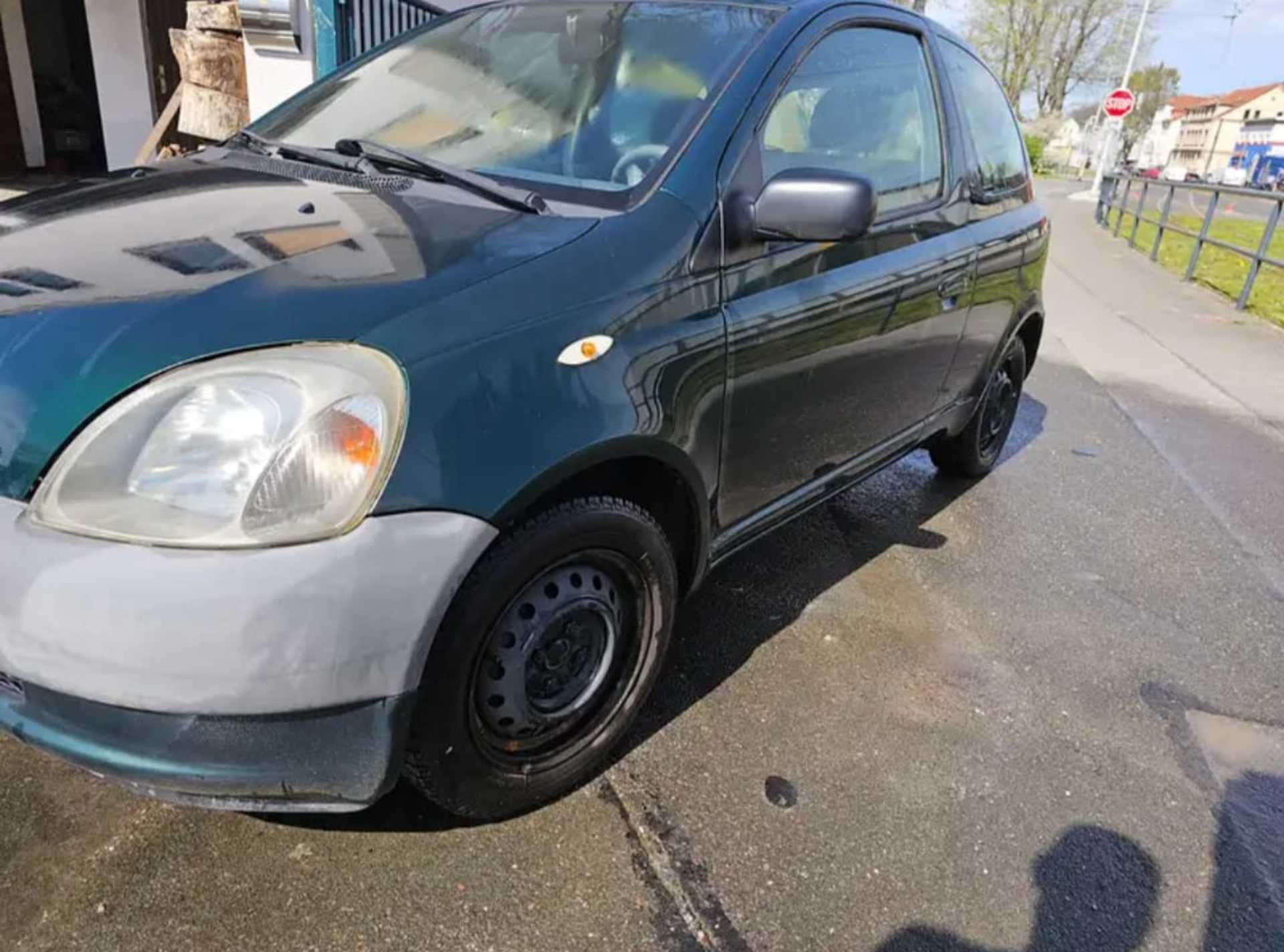 Toyota Yaris - 3