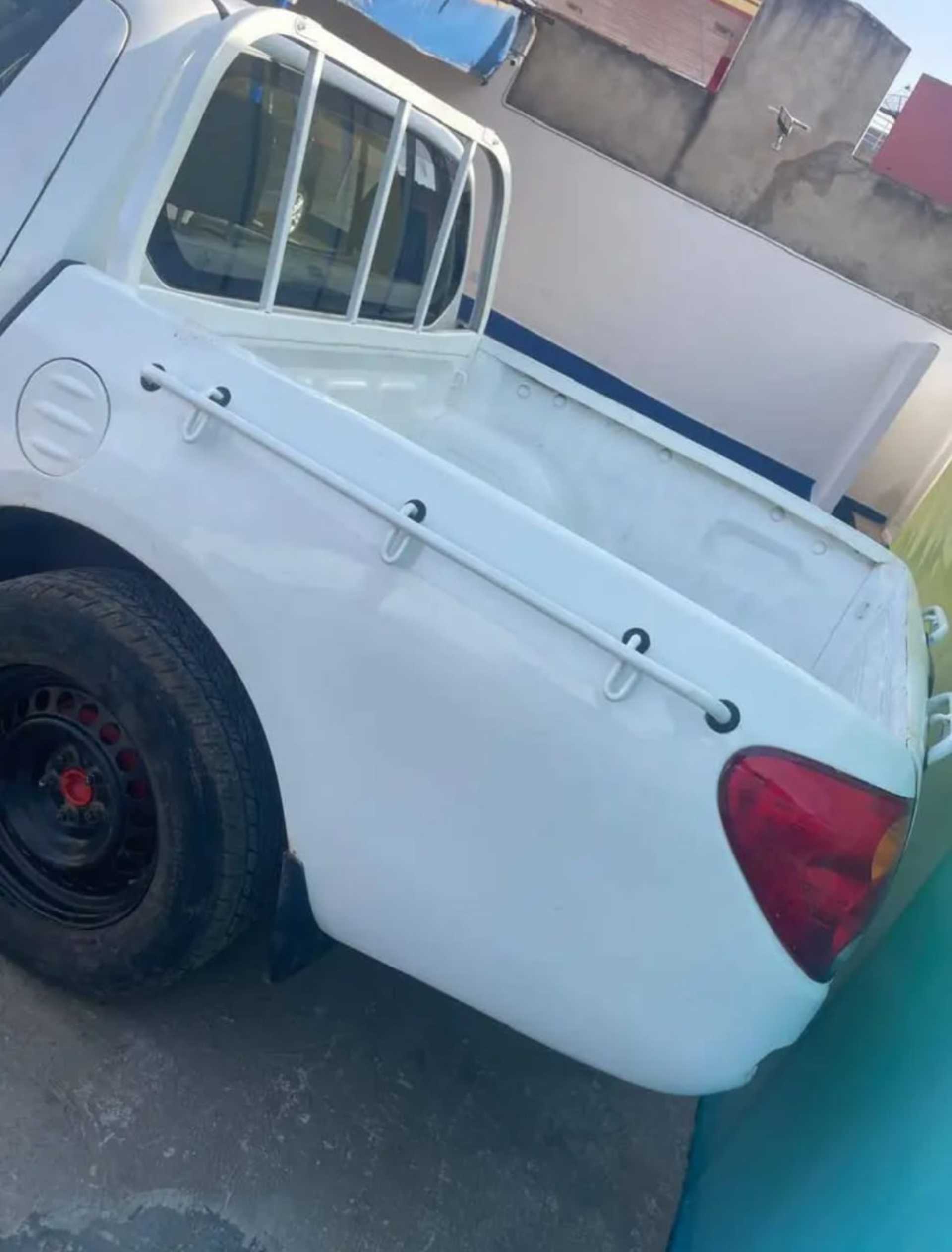Mitsubishi L200 - 3