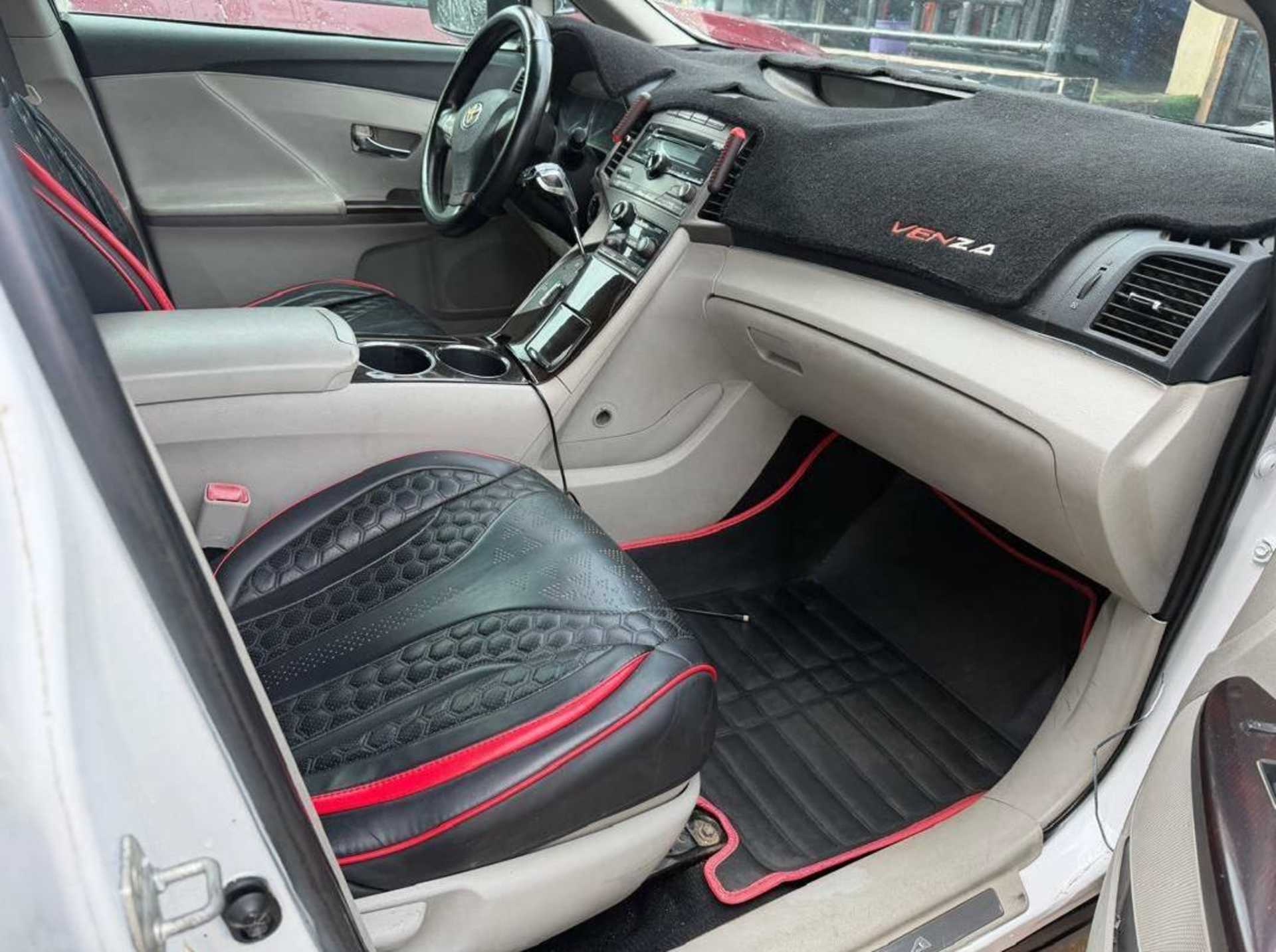 Toyota Venza - 2