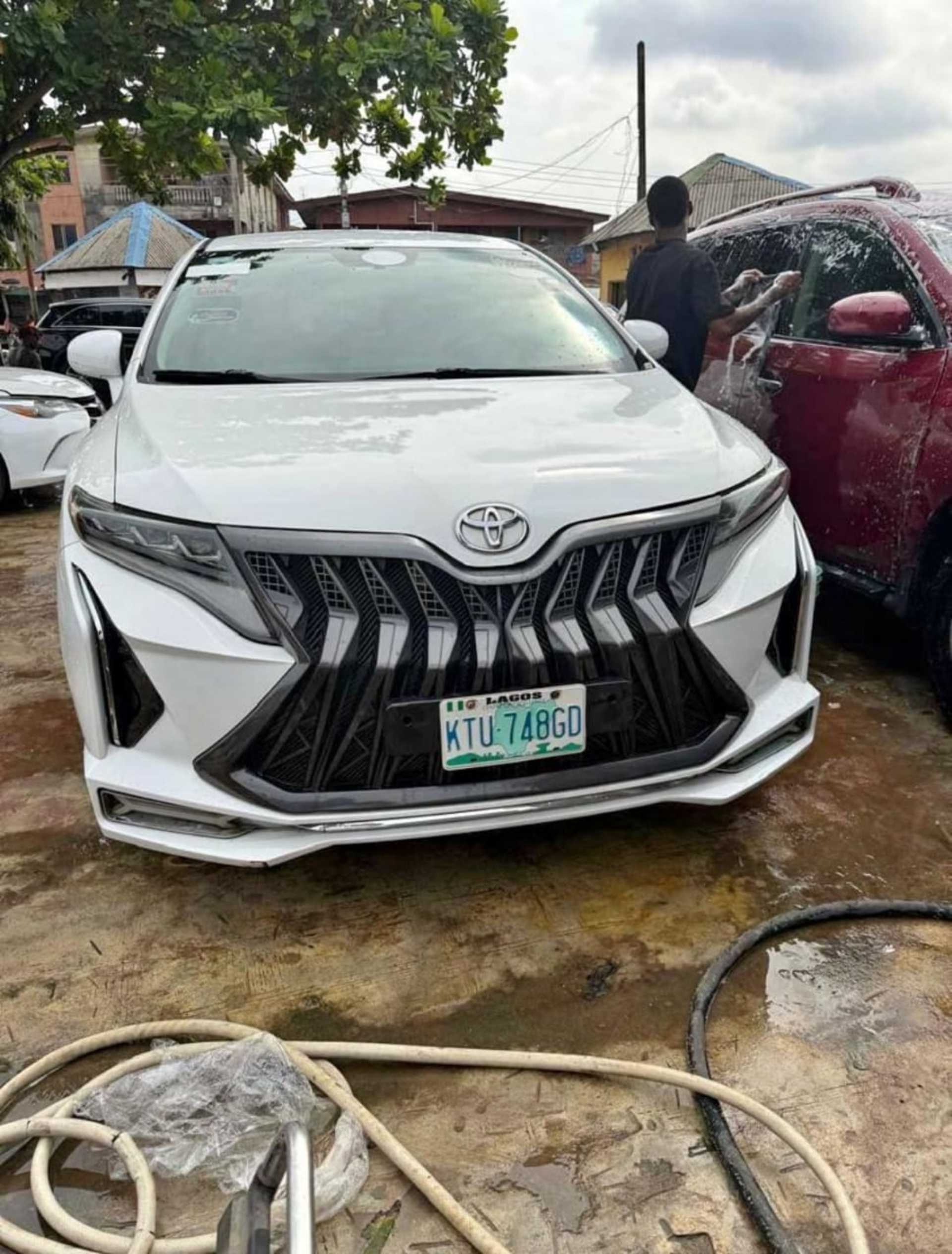 Toyota Venza - 1