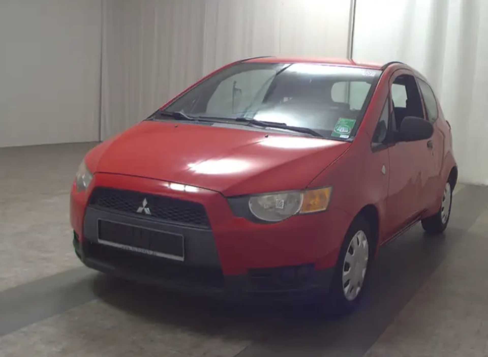 Mitsubishi Colt - 1