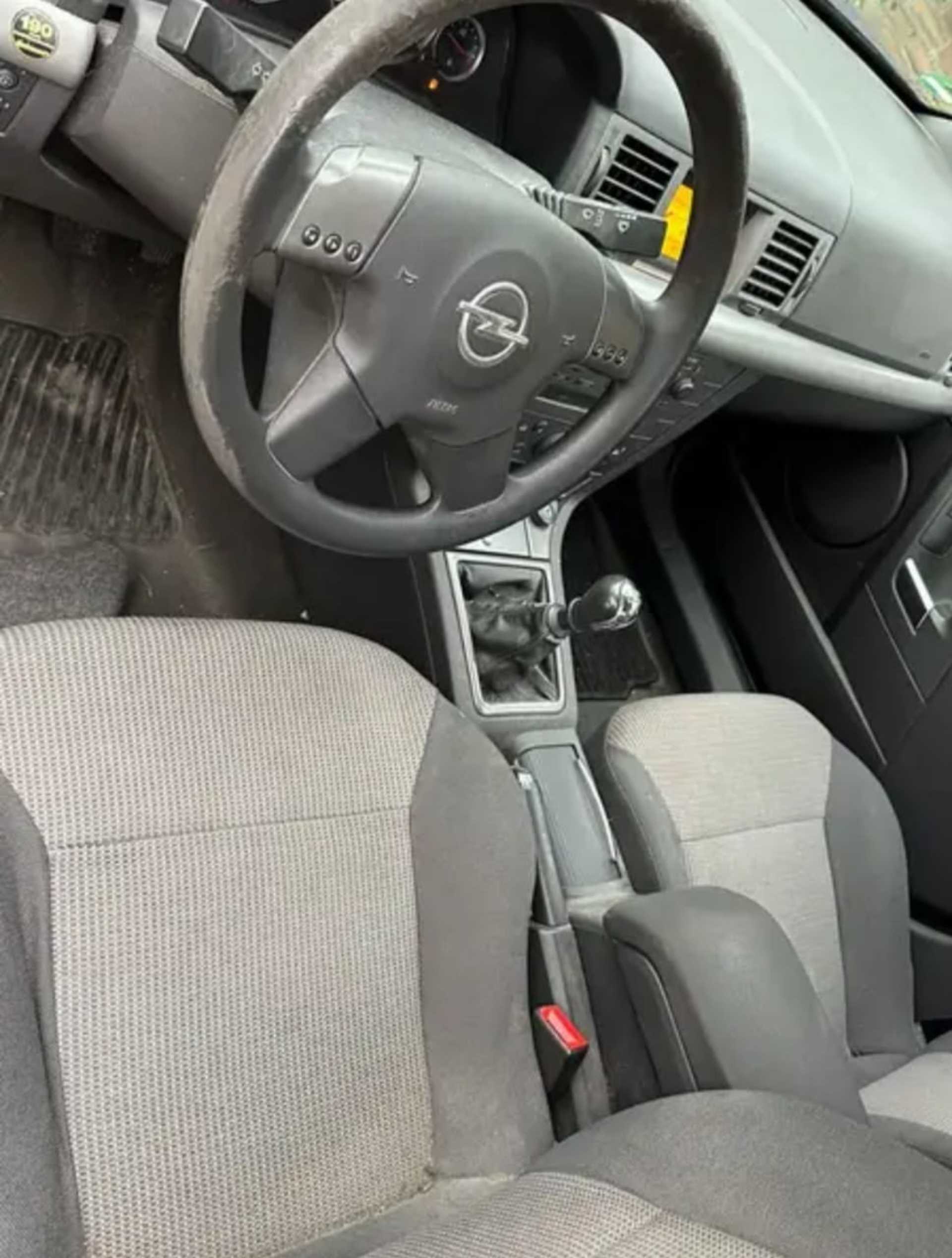 Opel Vectra - 2