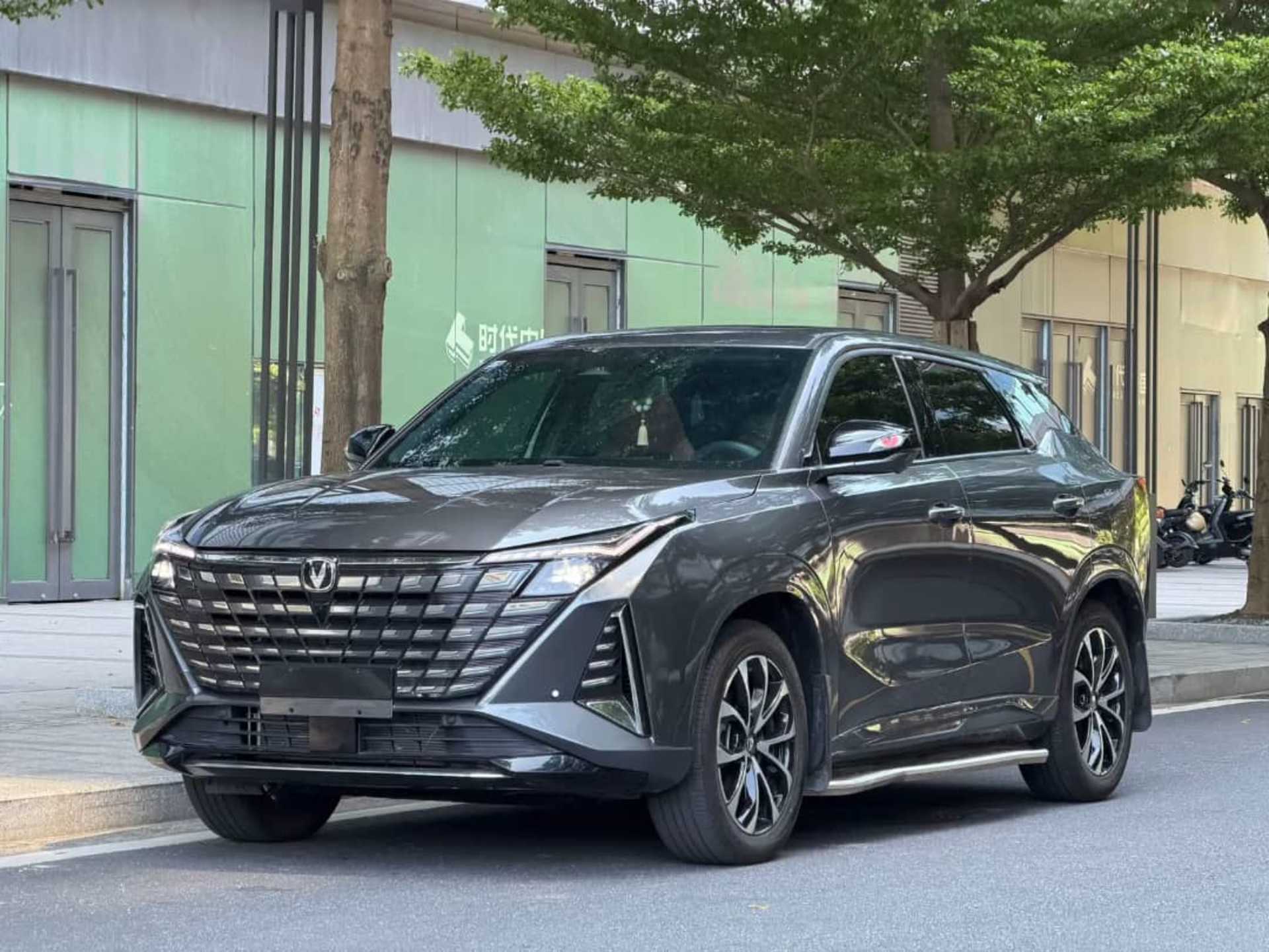 CHANGAN UNI-Z - 7