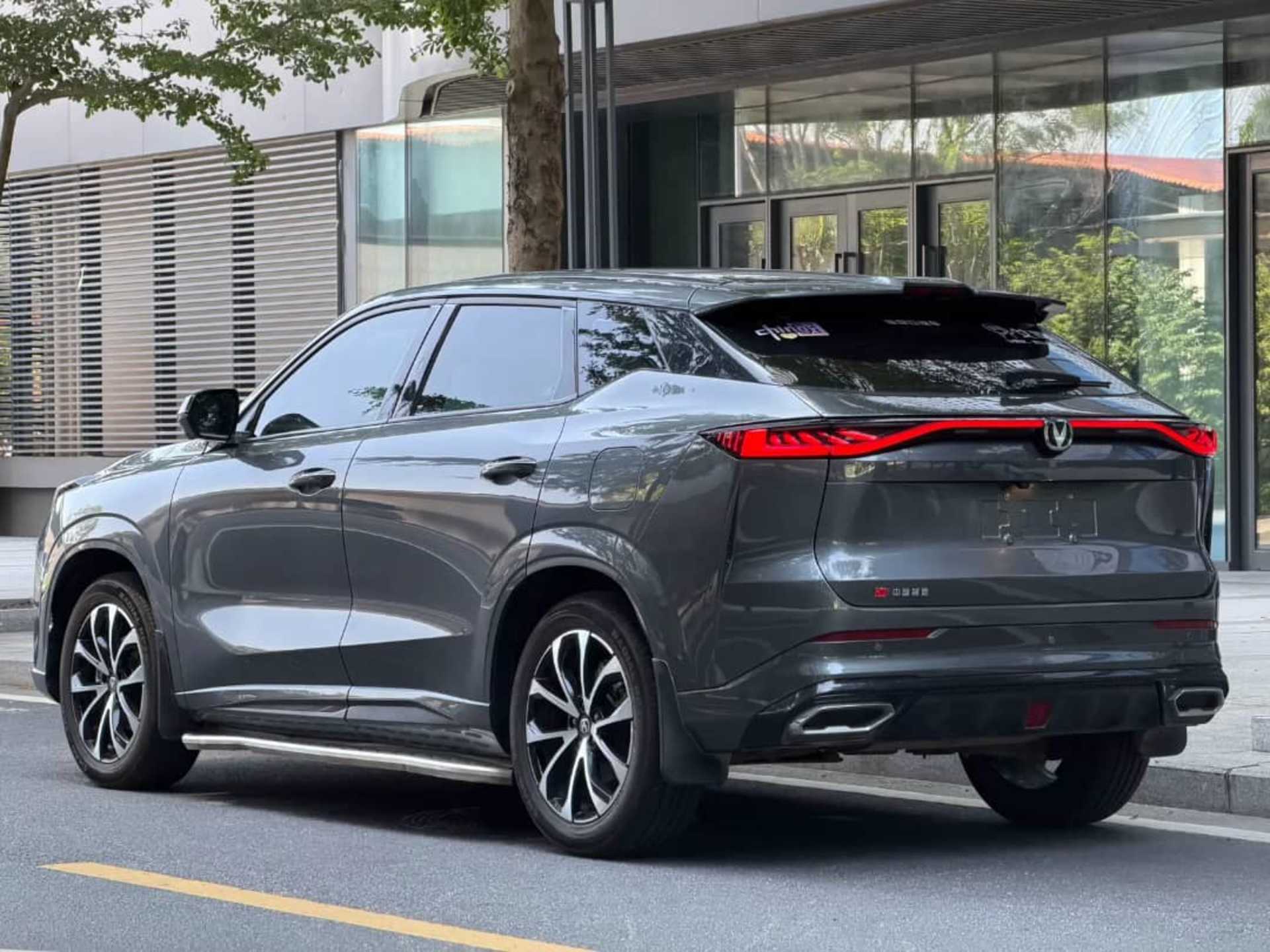 CHANGAN UNI-Z - 8