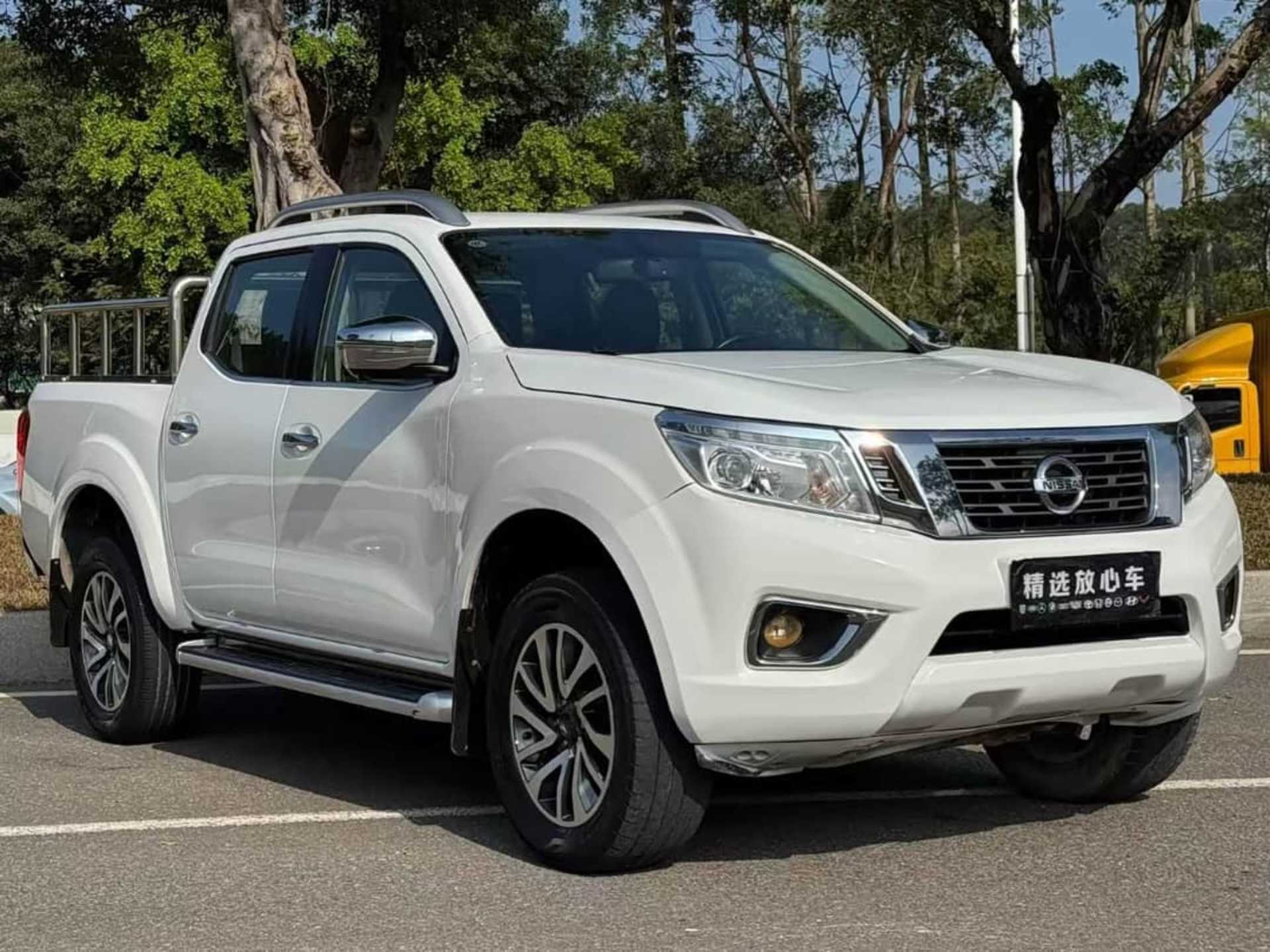Nissan Navara - 1