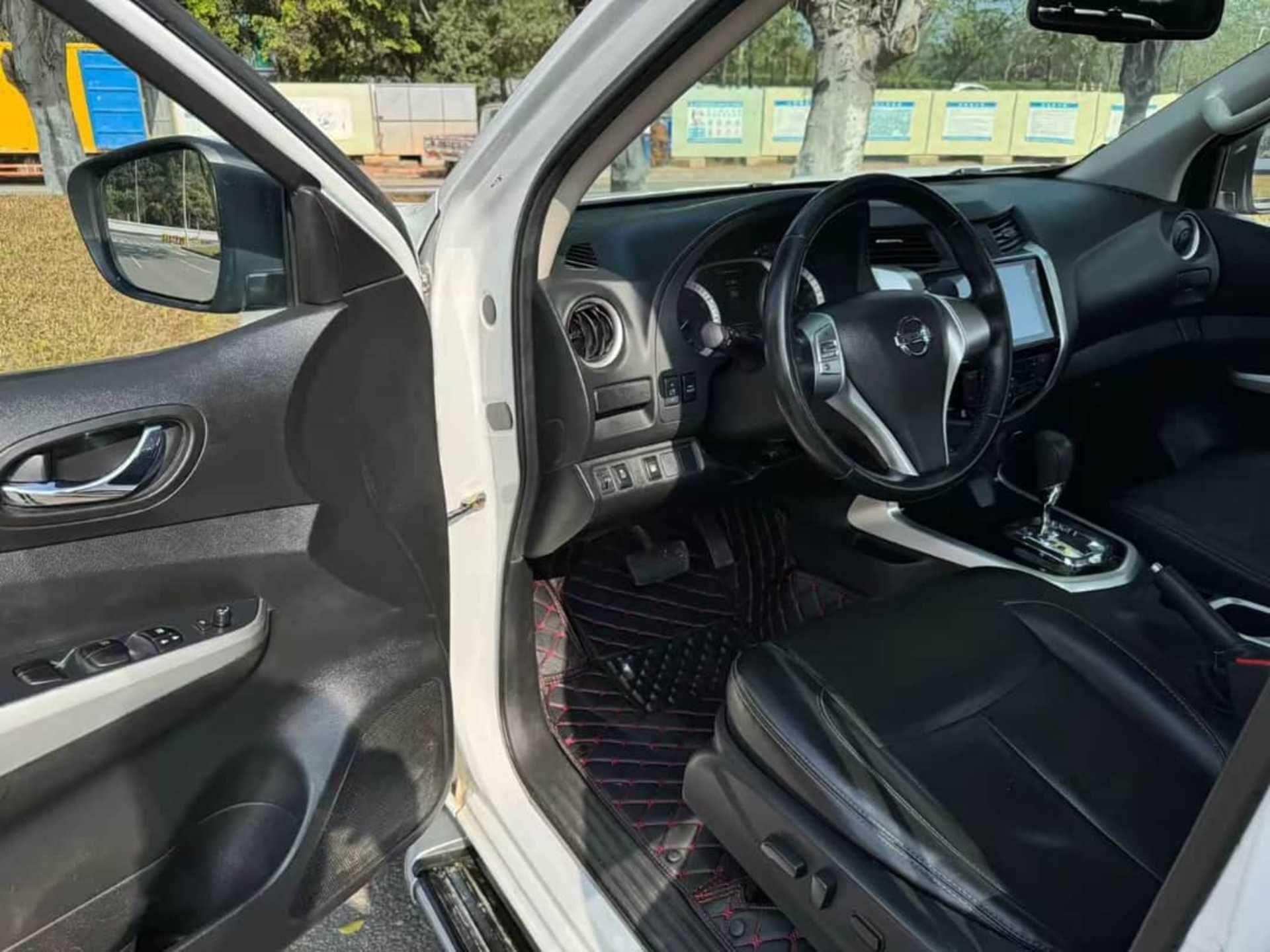Nissan Navara - 5
